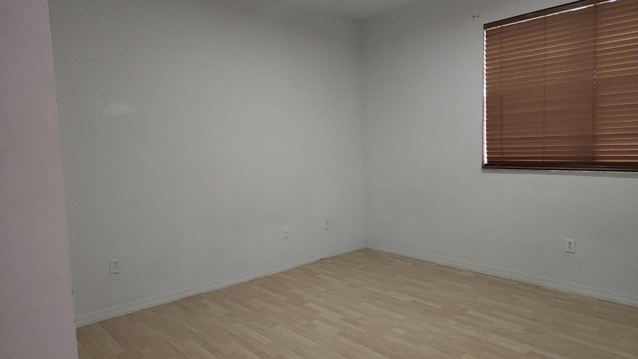 VILLAS AT HARBOR ISLES - Residential Lease