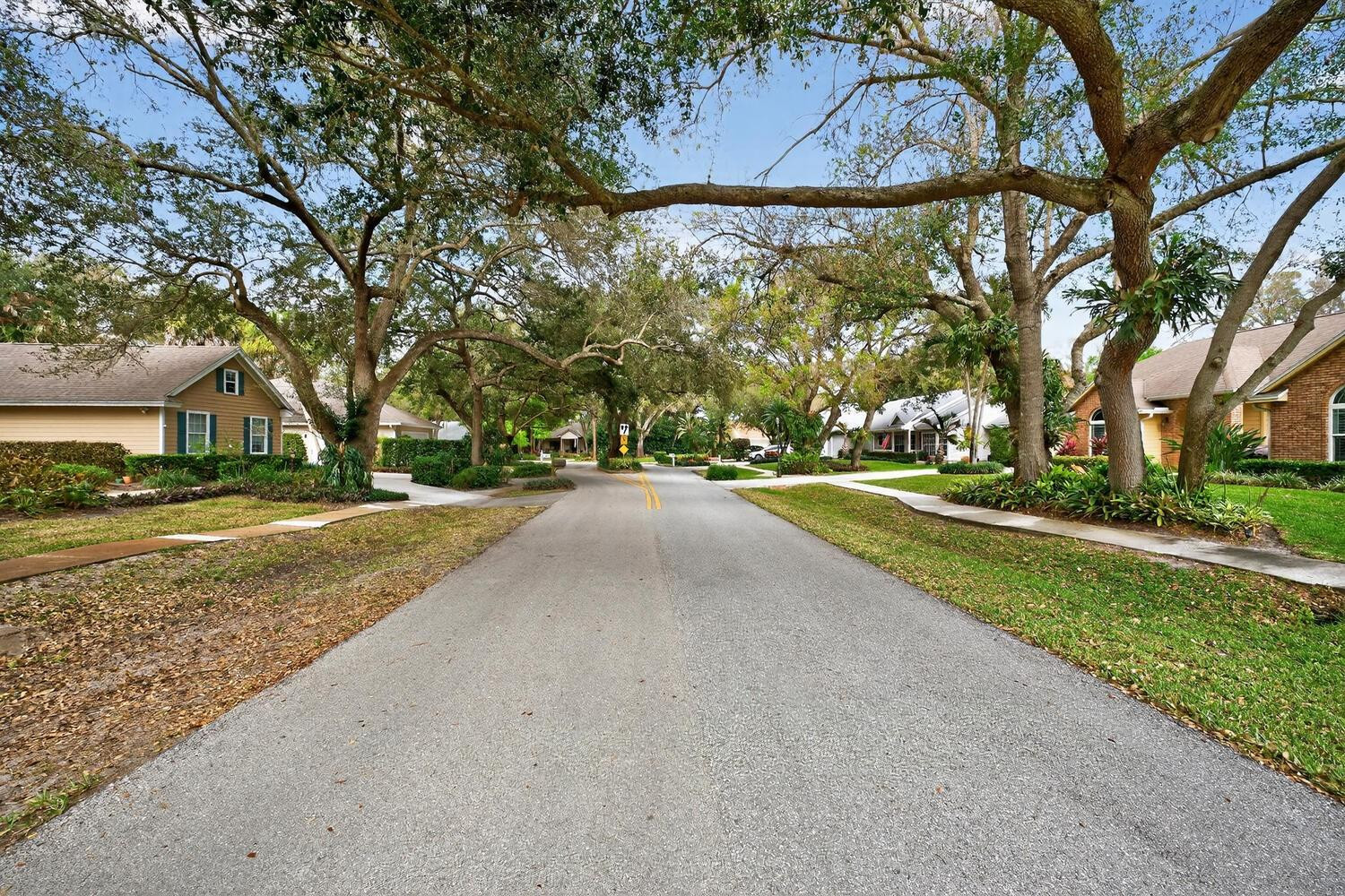 HIDDEN OAKS SUBDIVISION - Residential