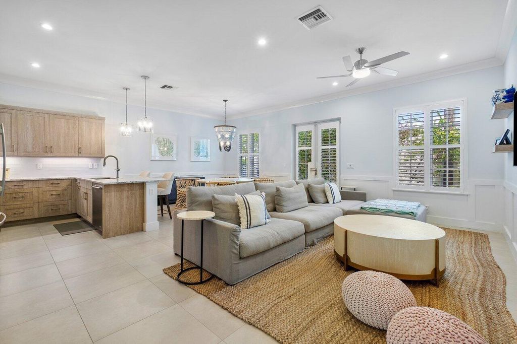 Photo of 1135 Kingston Lane, Delray Beach, FL 33483 (MLS # R10975830)