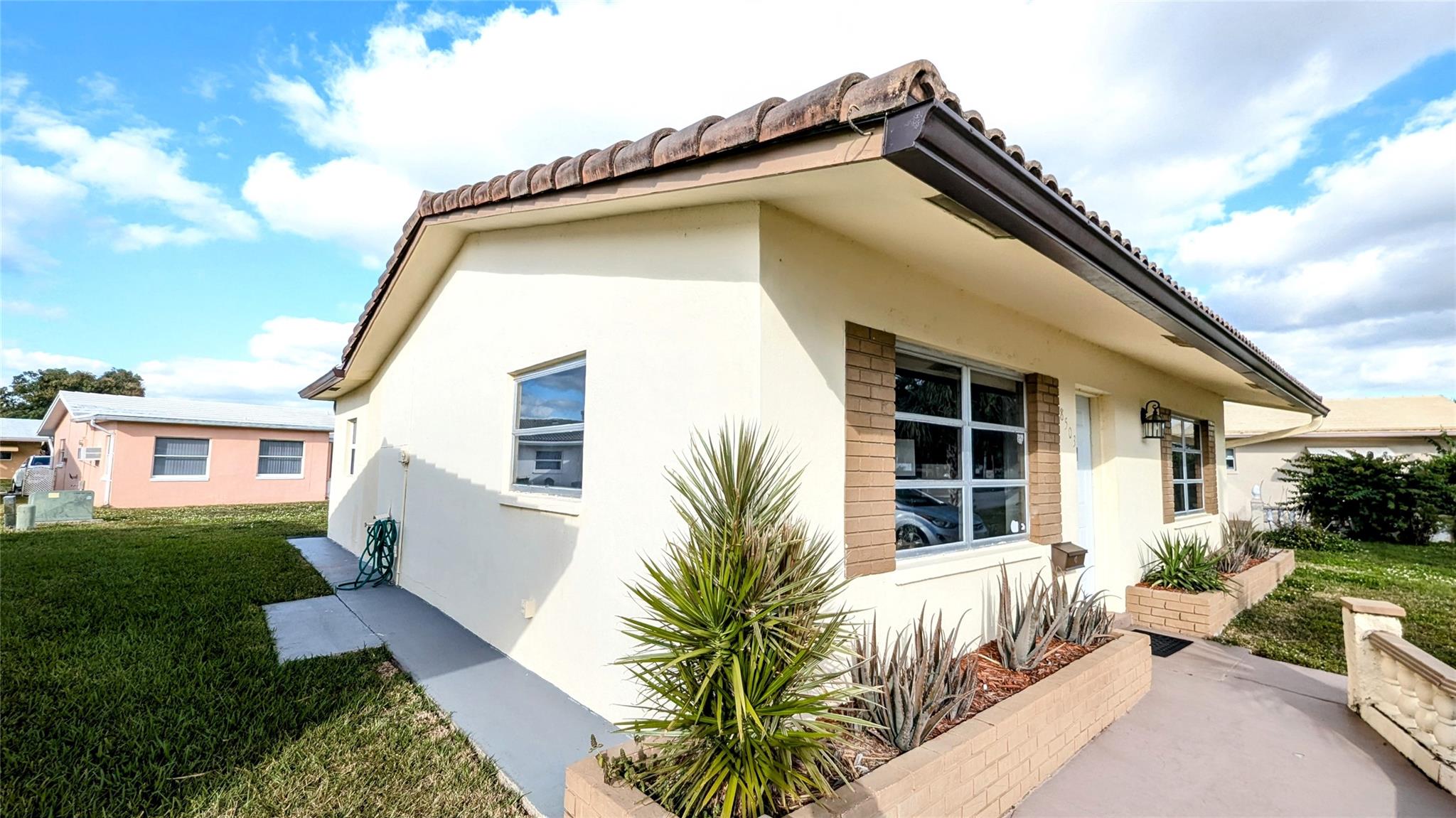 MAINLANDS OF TAMARAC LAKE - Residential