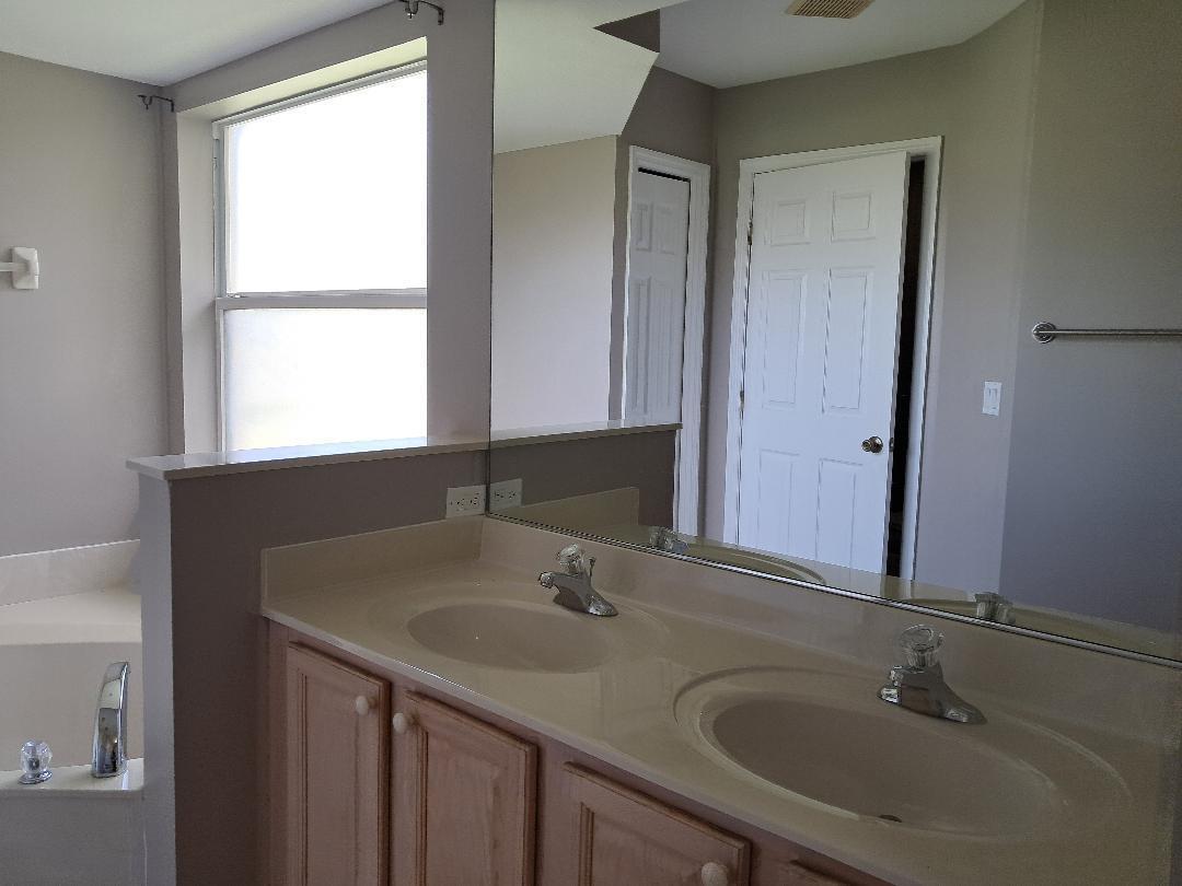 PORT ST LUCIE SECTION 41 - Residential Lease