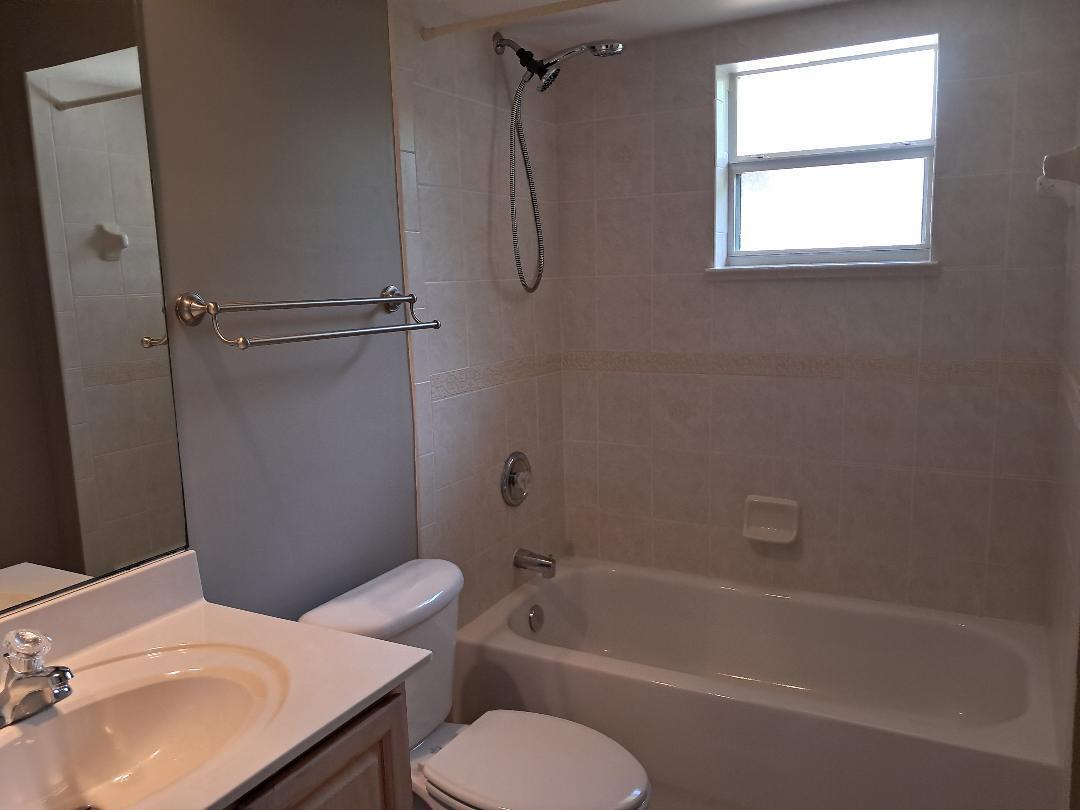 PORT ST LUCIE SECTION 41 - Residential Lease