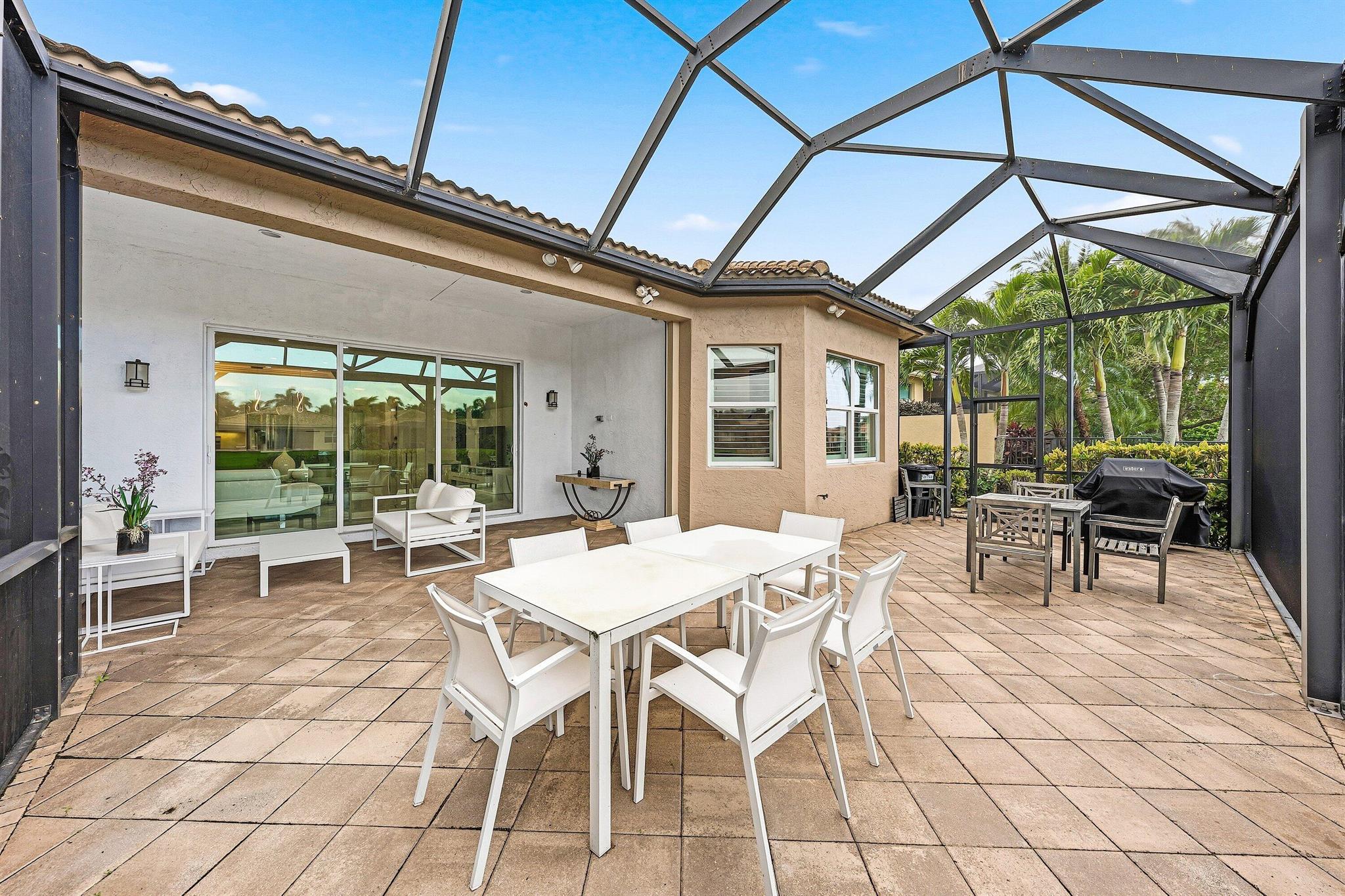 Valencia Cove - Residential