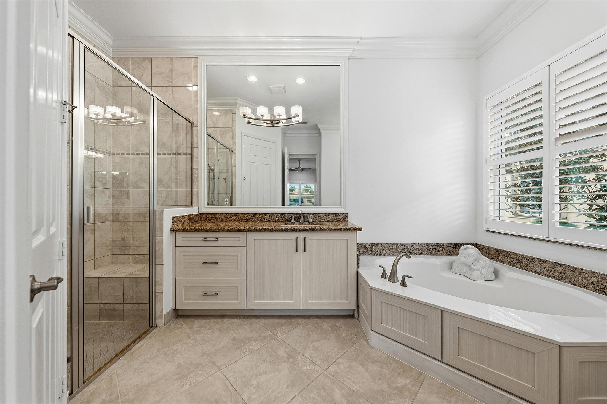 Valencia Cove - Residential