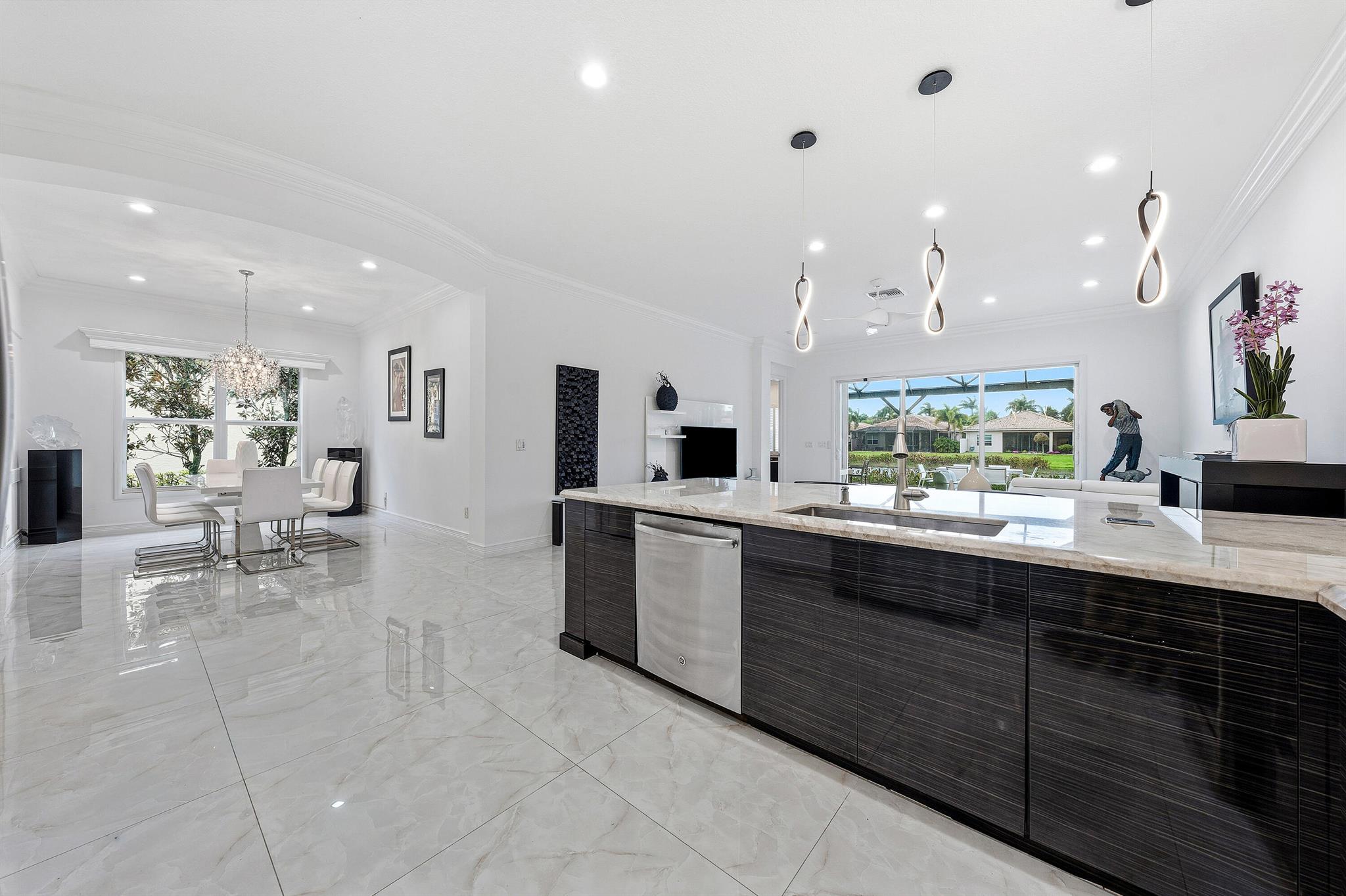 Valencia Cove - Residential