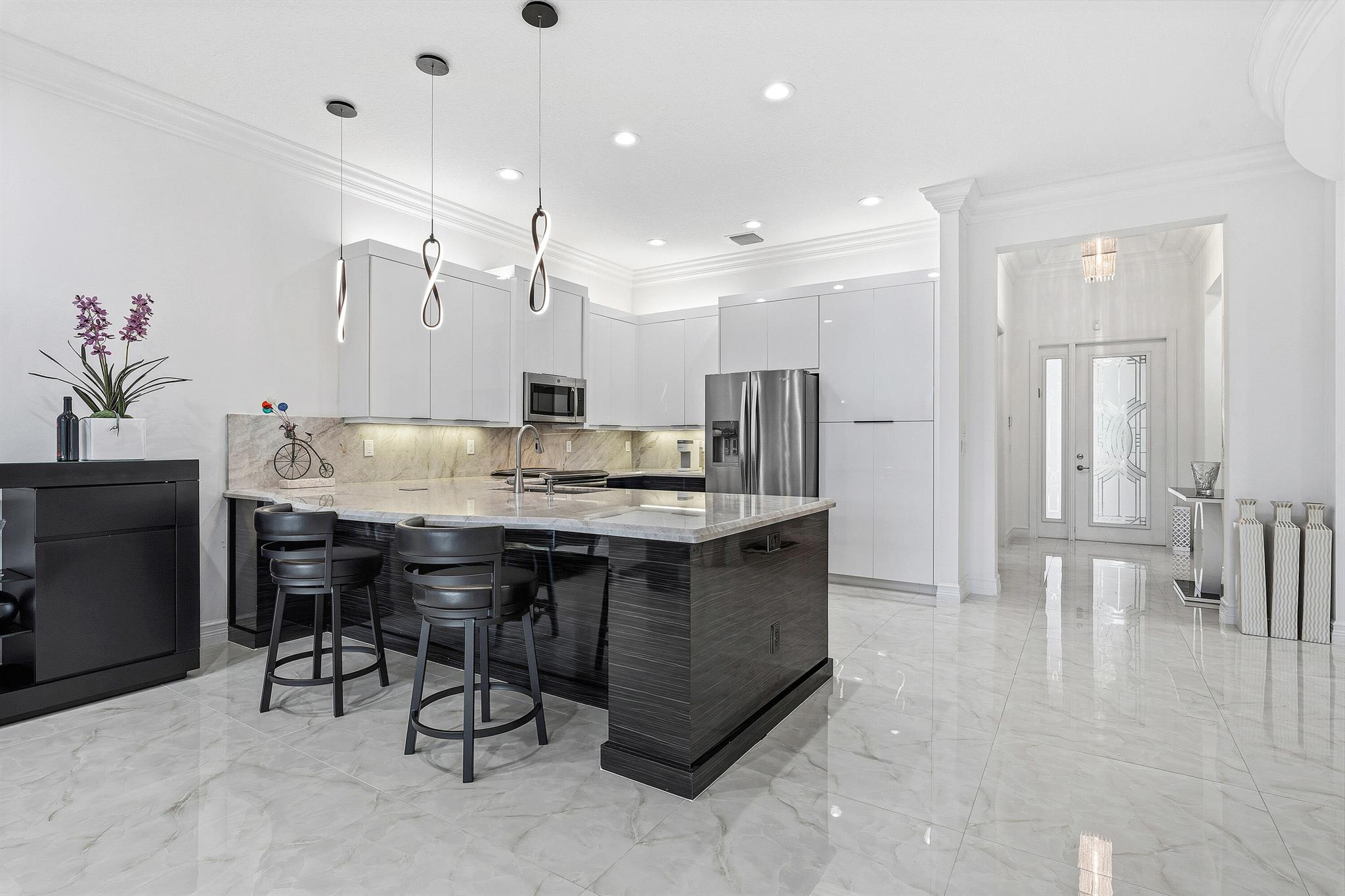 Valencia Cove - Residential