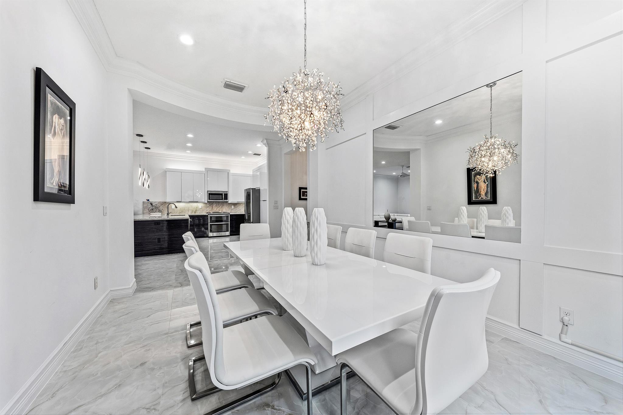 Valencia Cove - Residential