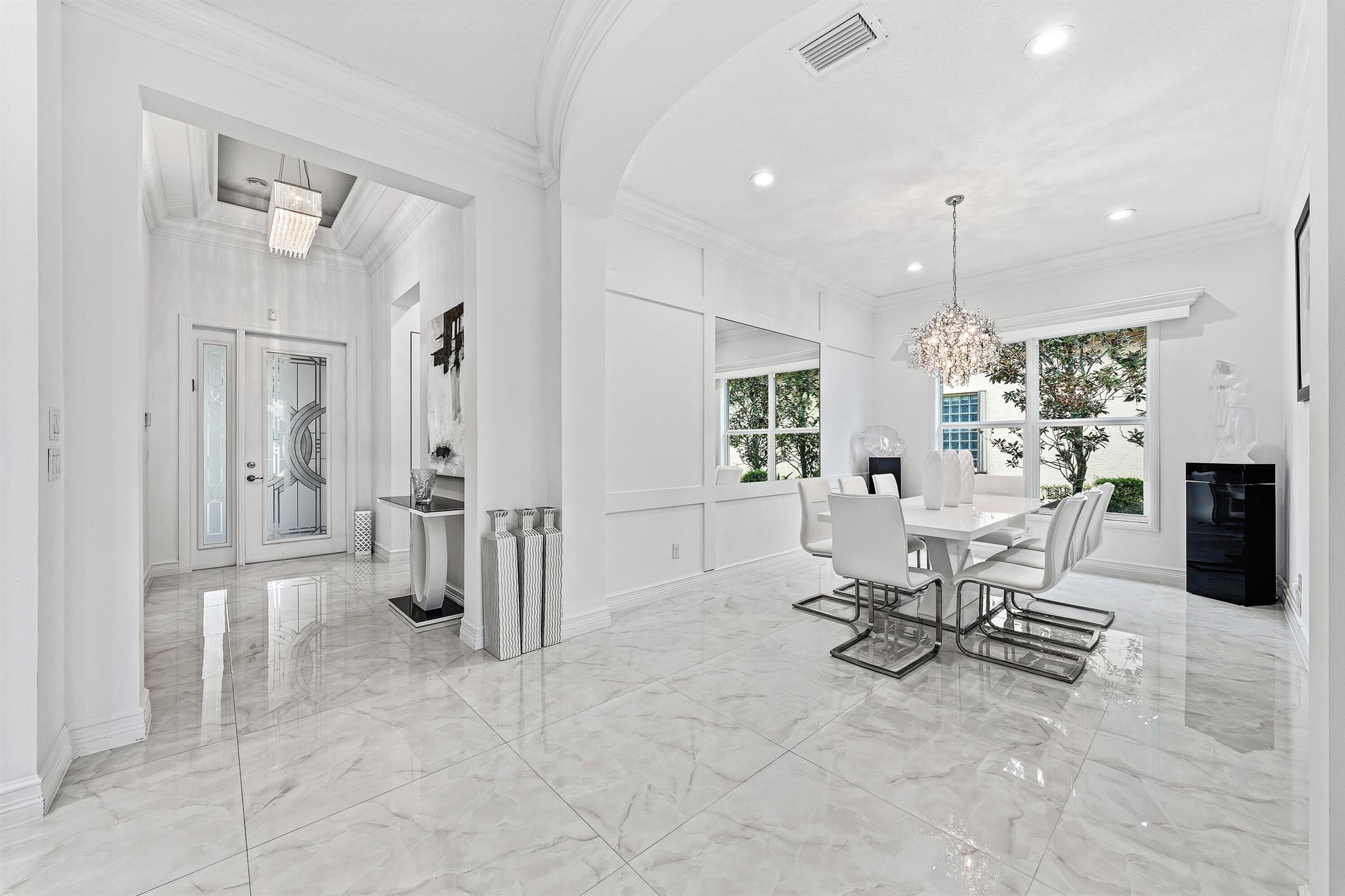 Valencia Cove - Residential