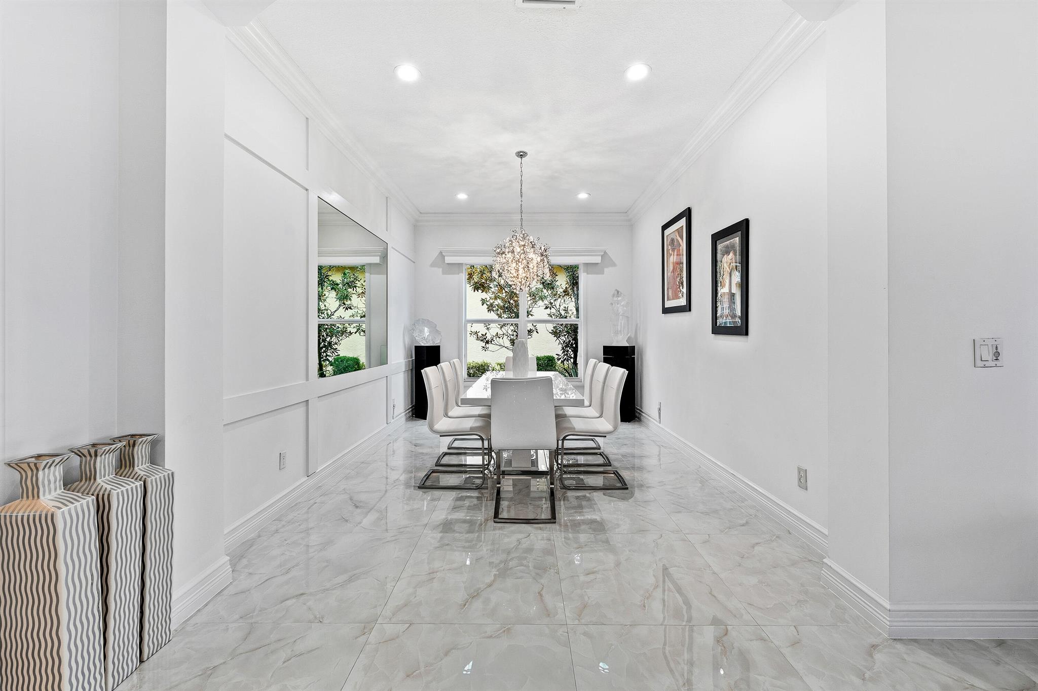 Valencia Cove - Residential