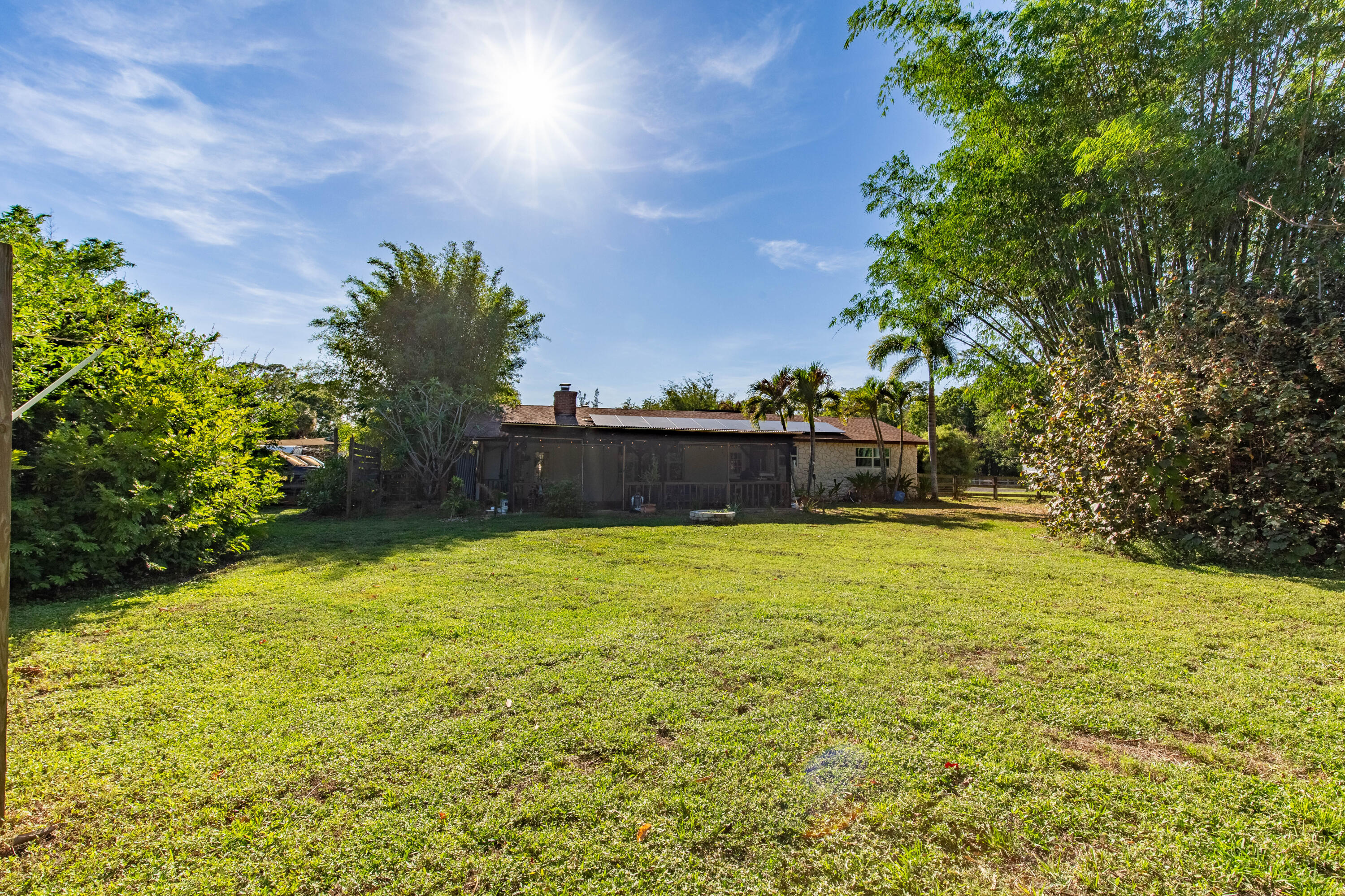 LOXAHATCHEE GROVES - Residential