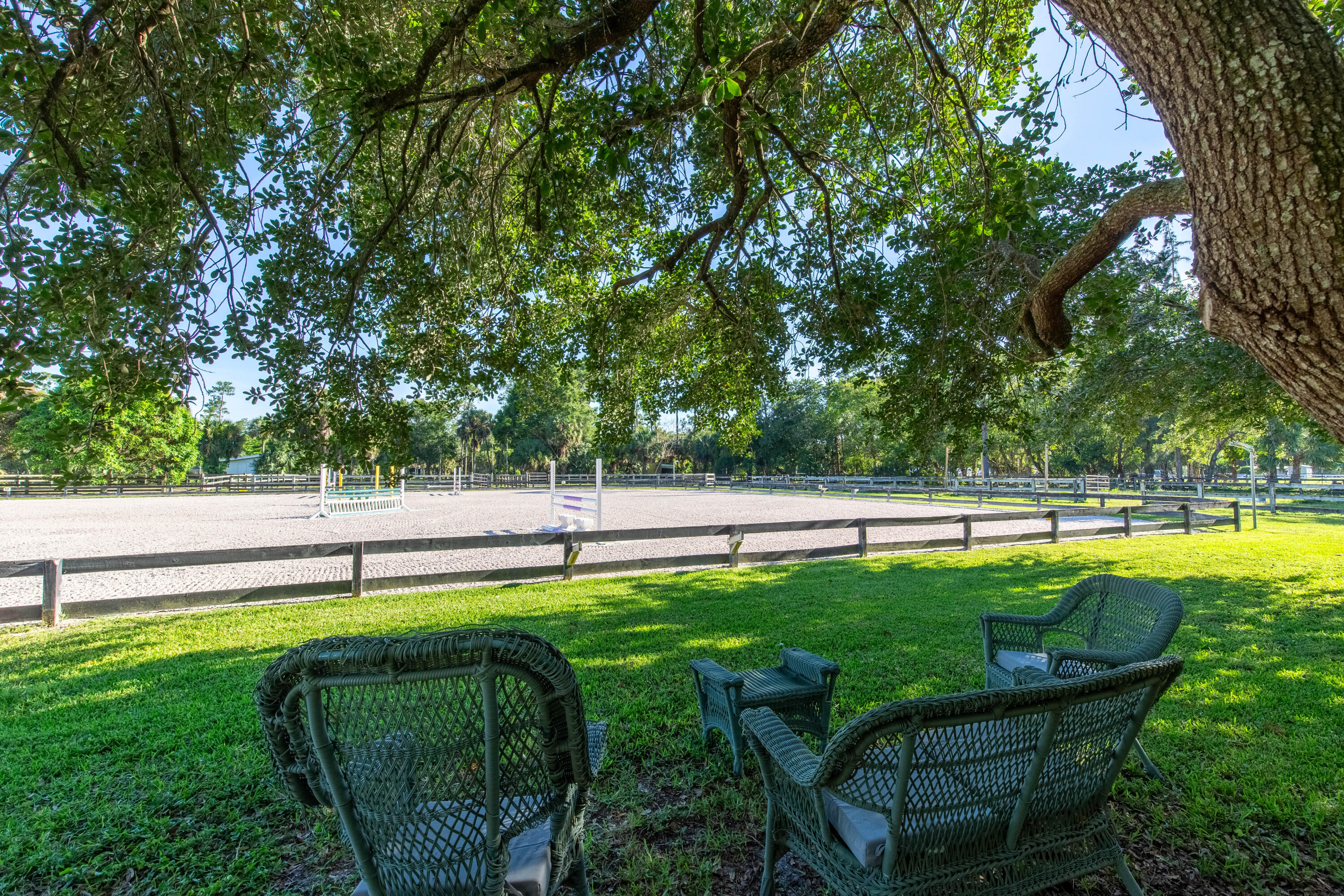 LOXAHATCHEE GROVES - Residential