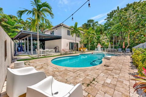 A home in Biscayne Park