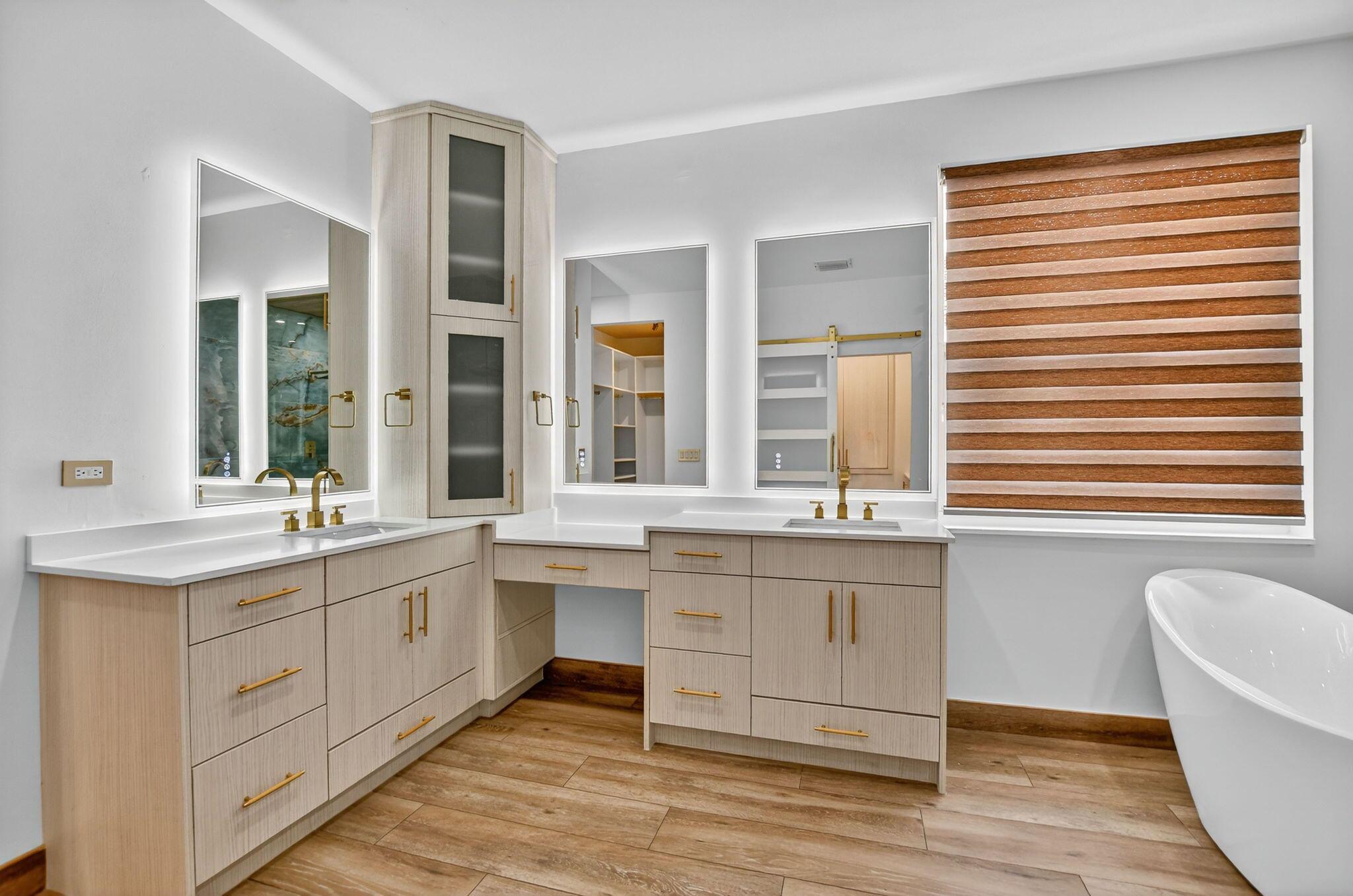 SATURNIA ISLES 1 - Residential Lease