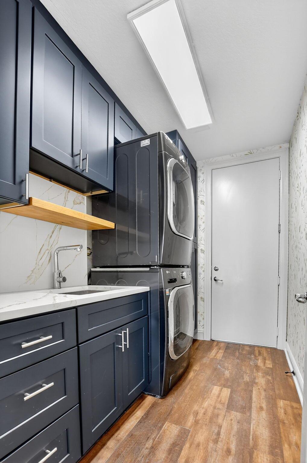 SATURNIA ISLES 1 - Residential Lease