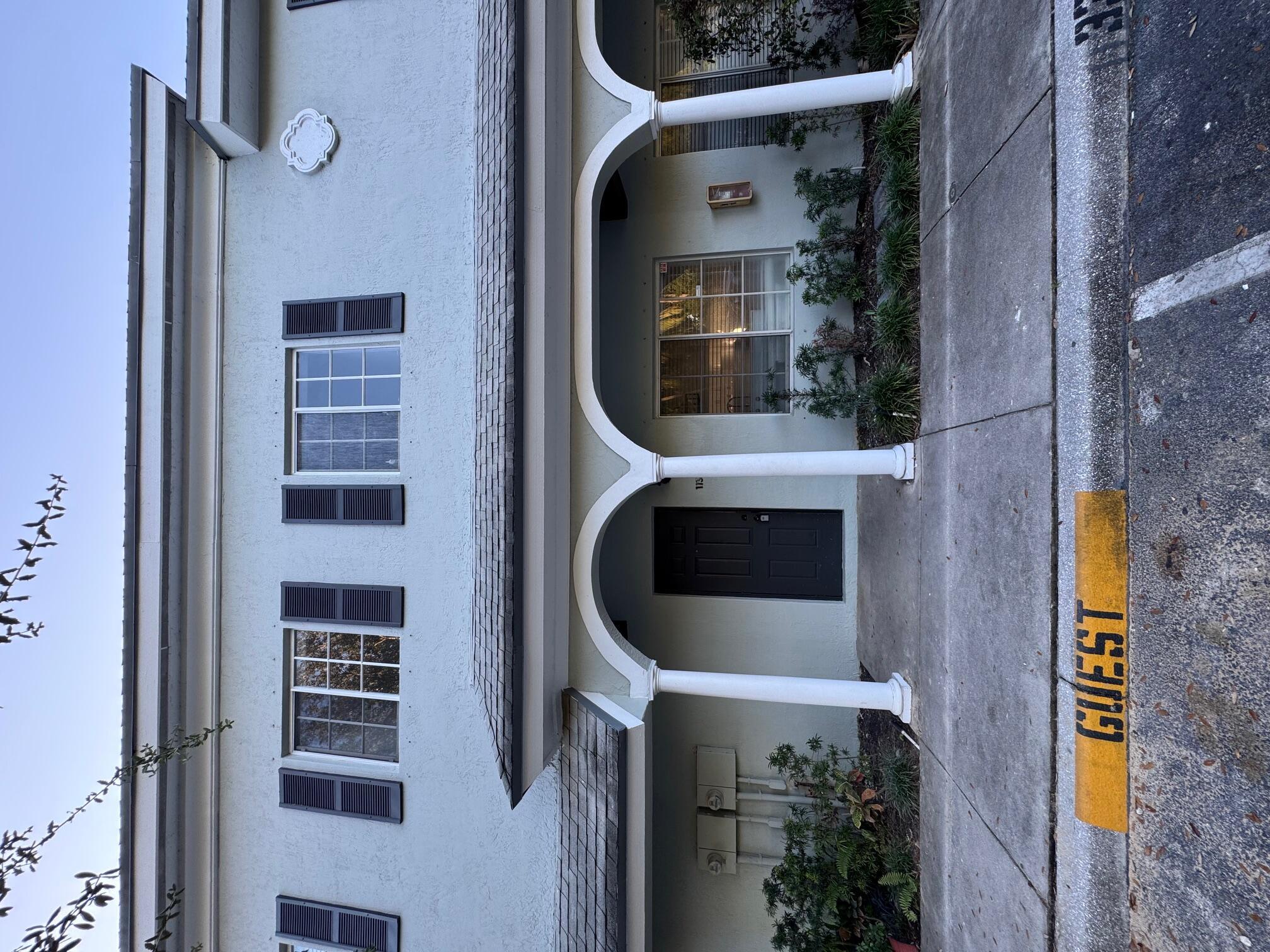 Colonial Palms - Residential Lease