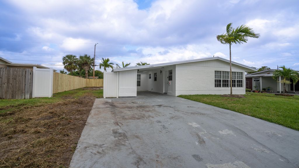 Photo of 1365 6th Street #1365, West Palm Beach, FL 33401 (MLS # R10954198)