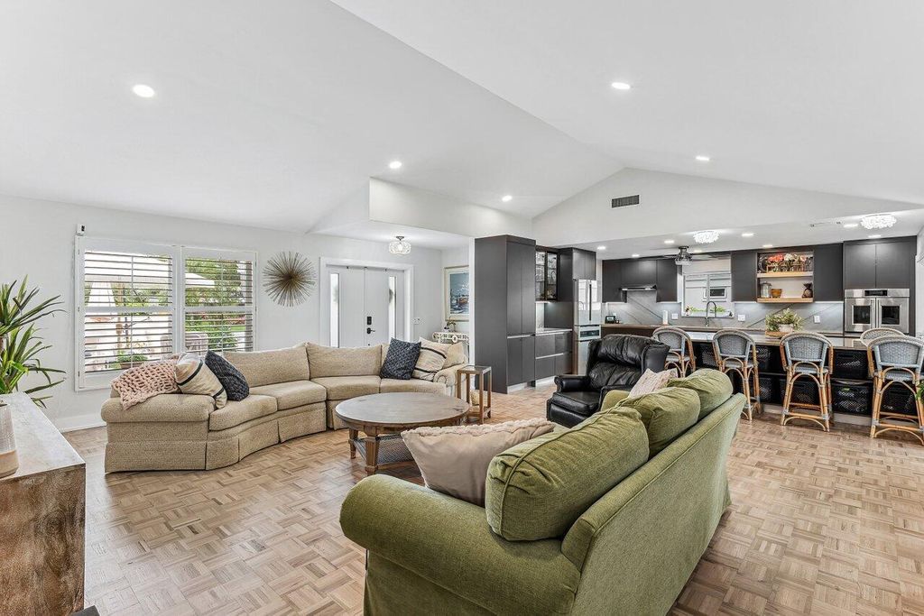 Photo of 4419 Sanderling Circle E, Boynton Beach, FL 33436 (MLS # R11021219)