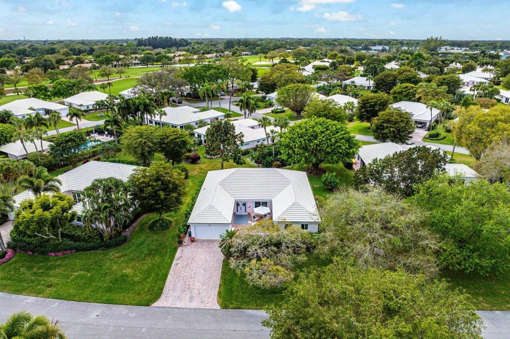 Photo of 4419 Sanderling Circle E, Boynton Beach, FL 33436 (MLS # R11021219)