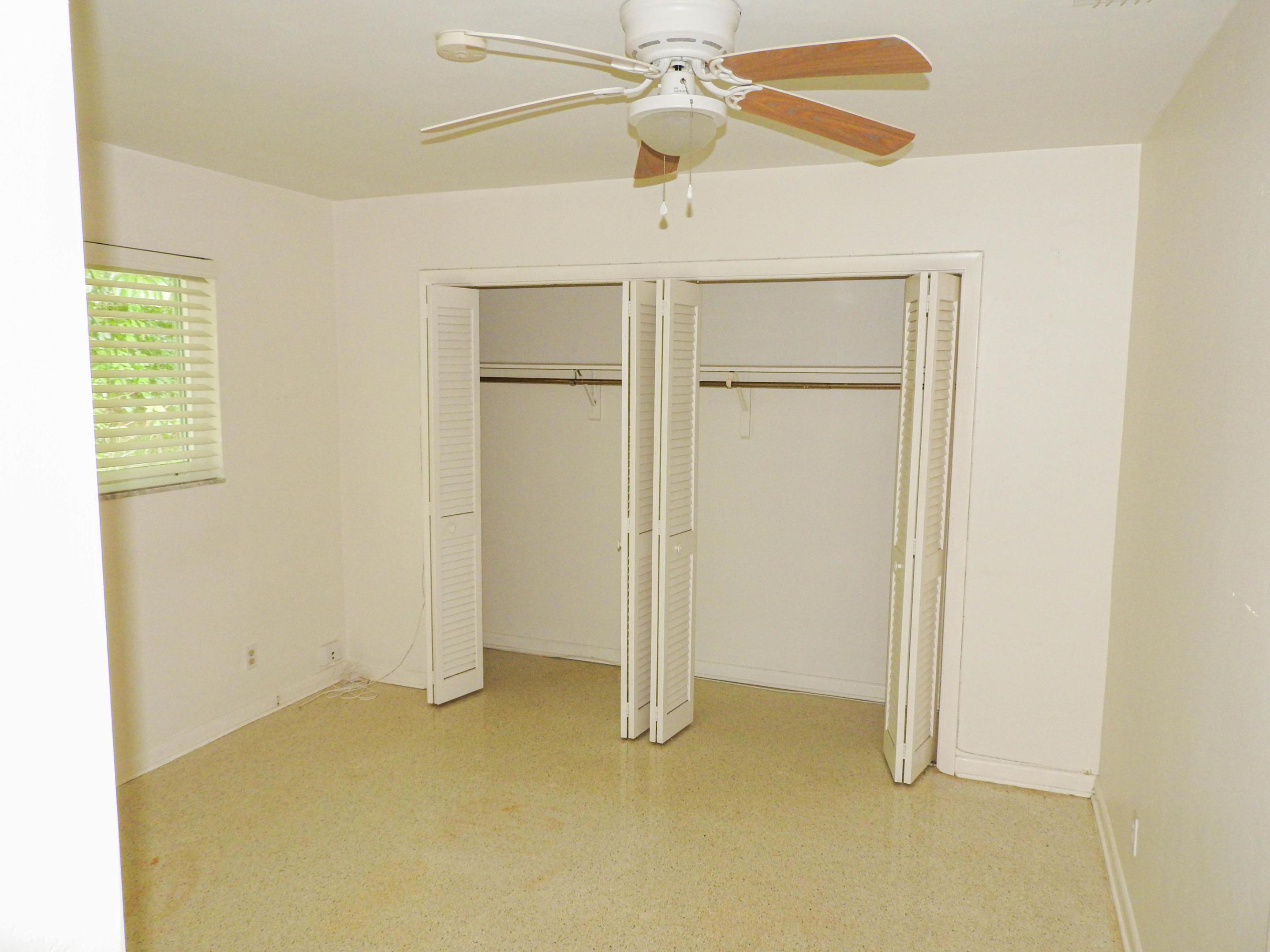 YACHT HARBOR - Residential Lease