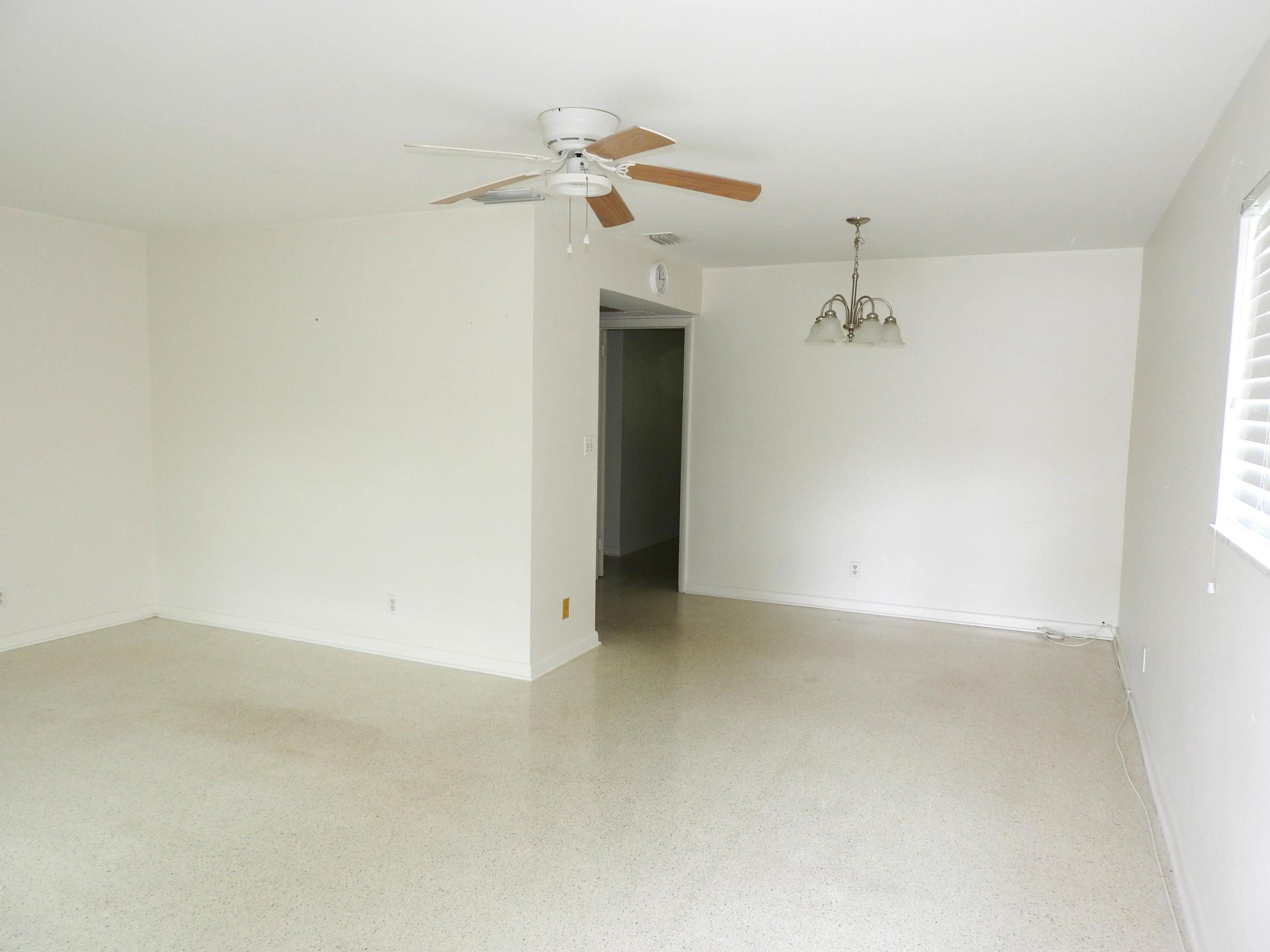 YACHT HARBOR - Residential Lease