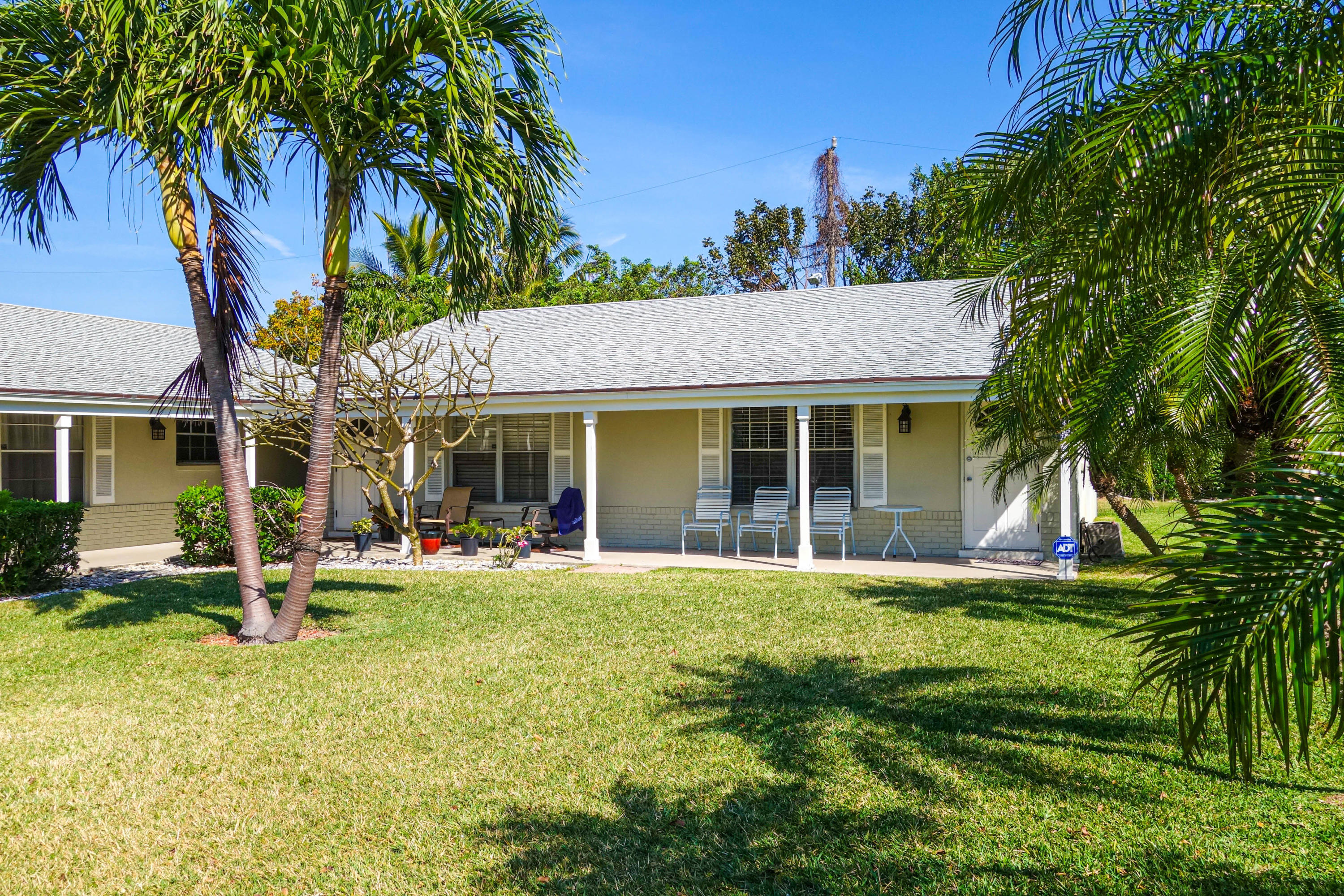 YACHT HARBOR - Residential Lease