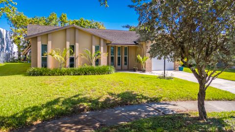 Tiny photo for 6270 Sherman Street, Hollywood, FL 33024 (MLS # B26032066)