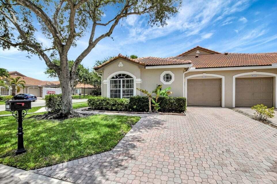 Discover luxury in this 3-bed, 2.5-bath townhome at 8429 Via Leonessa, Boca Raton, FL. Located in Mizner Pointe, this home features an open layout with high ceilings, abundant light, and modern finishes. The gourmet kitchen includes stainless steel appliances, granite counters, and a breakfast bar. The master suite offers a walk-in closet and spa-like bathroom with dual vanities, a soaking tub, and shower. Enjoy a private patio and community amenities like a pool, clubhouse, gym, and tennis courts. Close to top schools, shopping, dining, and beaches, this gated community home is perfect for South Florida living. Schedule a tour today!