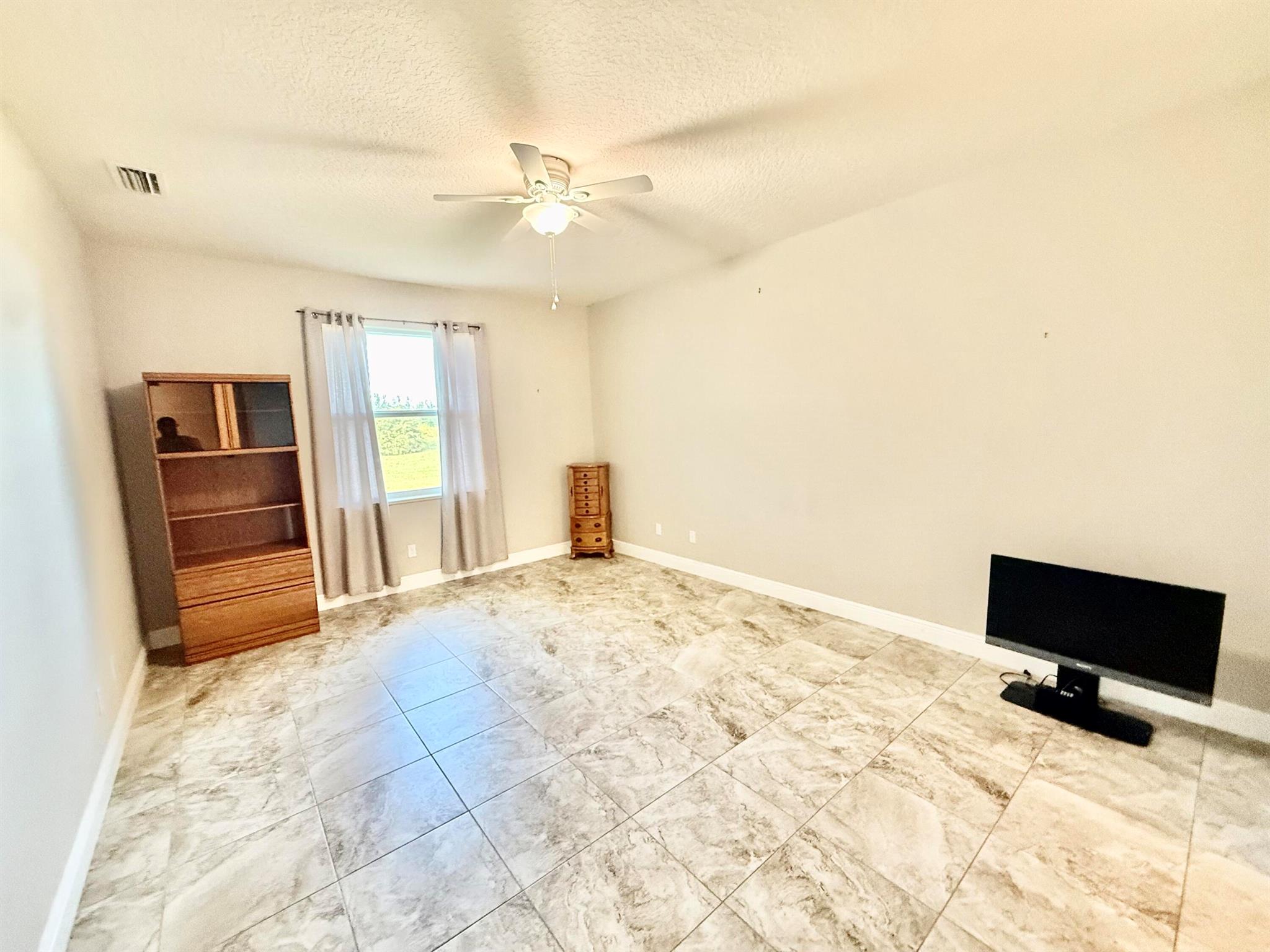 CROSS CREEK LAKE ESTATES - Residential