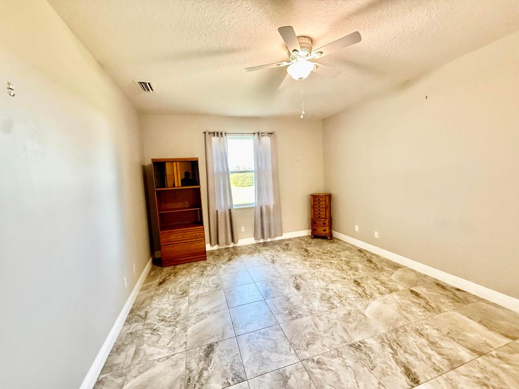 CROSS CREEK LAKE ESTATES PLAT FOUR - Residential