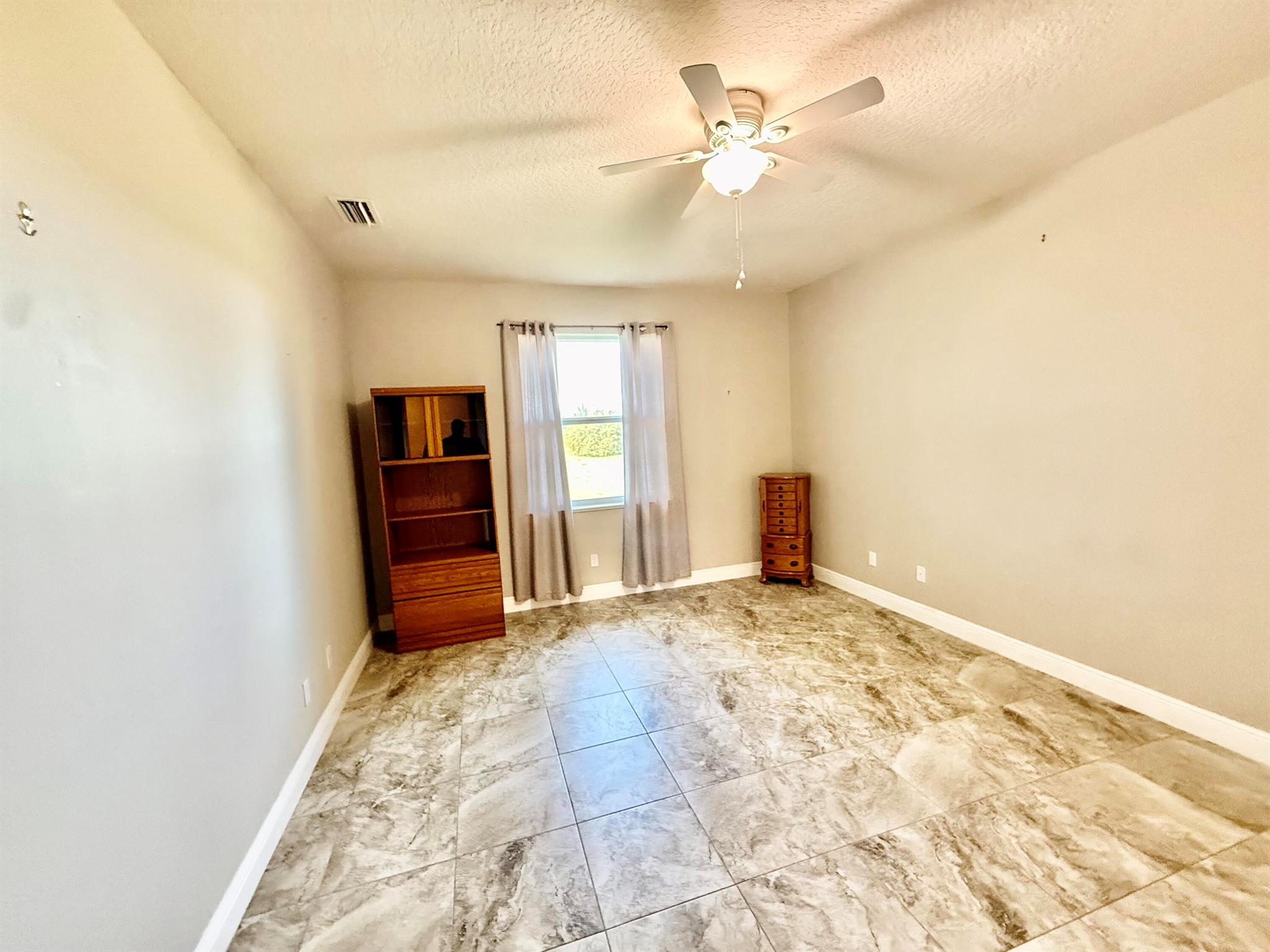 CROSS CREEK LAKE ESTATES - Residential