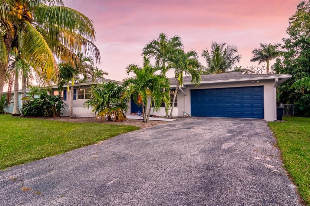 Photo of 442 Tequesta Drive, Tequesta, FL 33469 (MLS # R10767016)