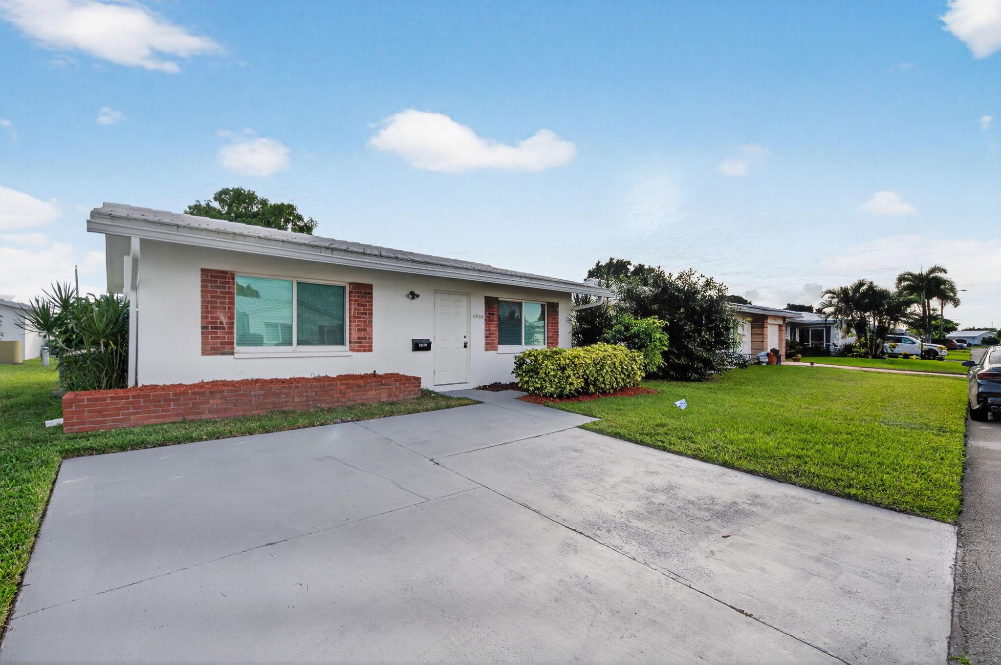 MAINLANDS OF TAMARAC LAKE - Residential