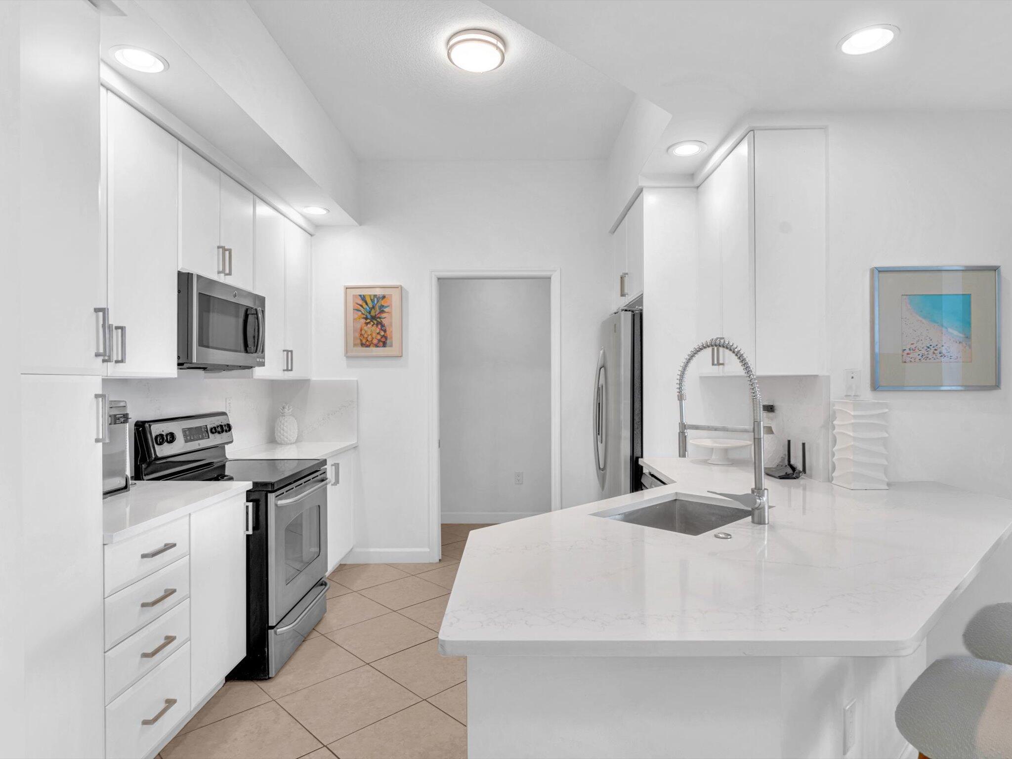 801 S Olive Avenue 1521