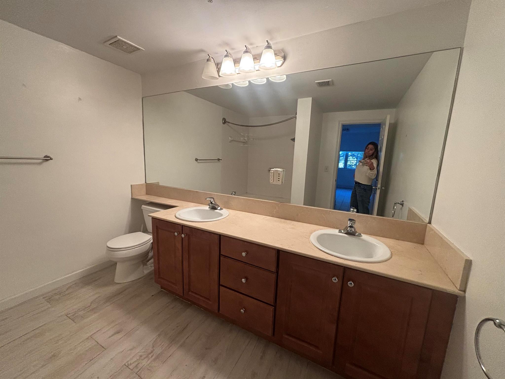 ST ANDREWS AT POLO CLUB C - Residential Lease