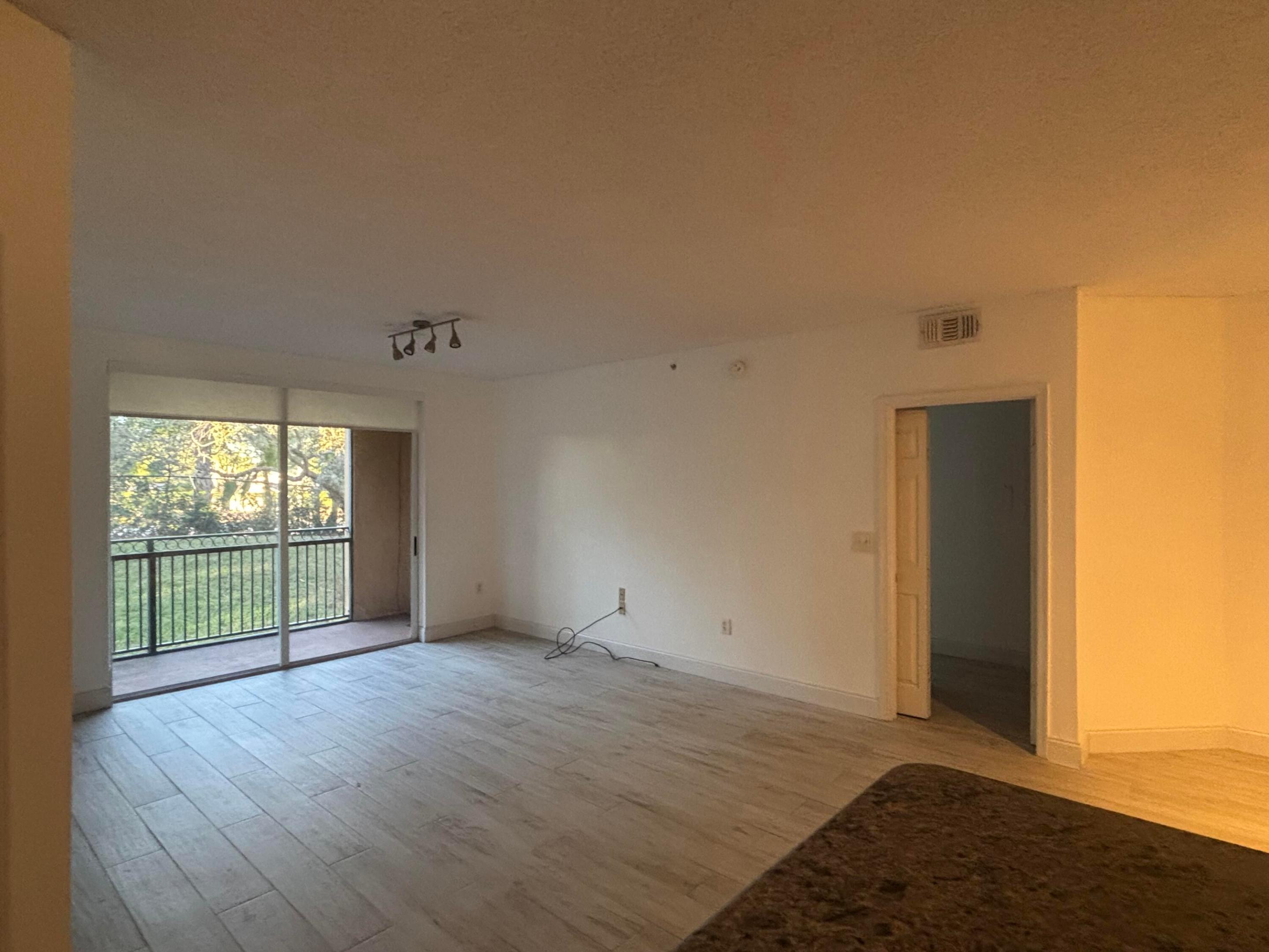 ST ANDREWS AT POLO CLUB CONDO - Residential Lease