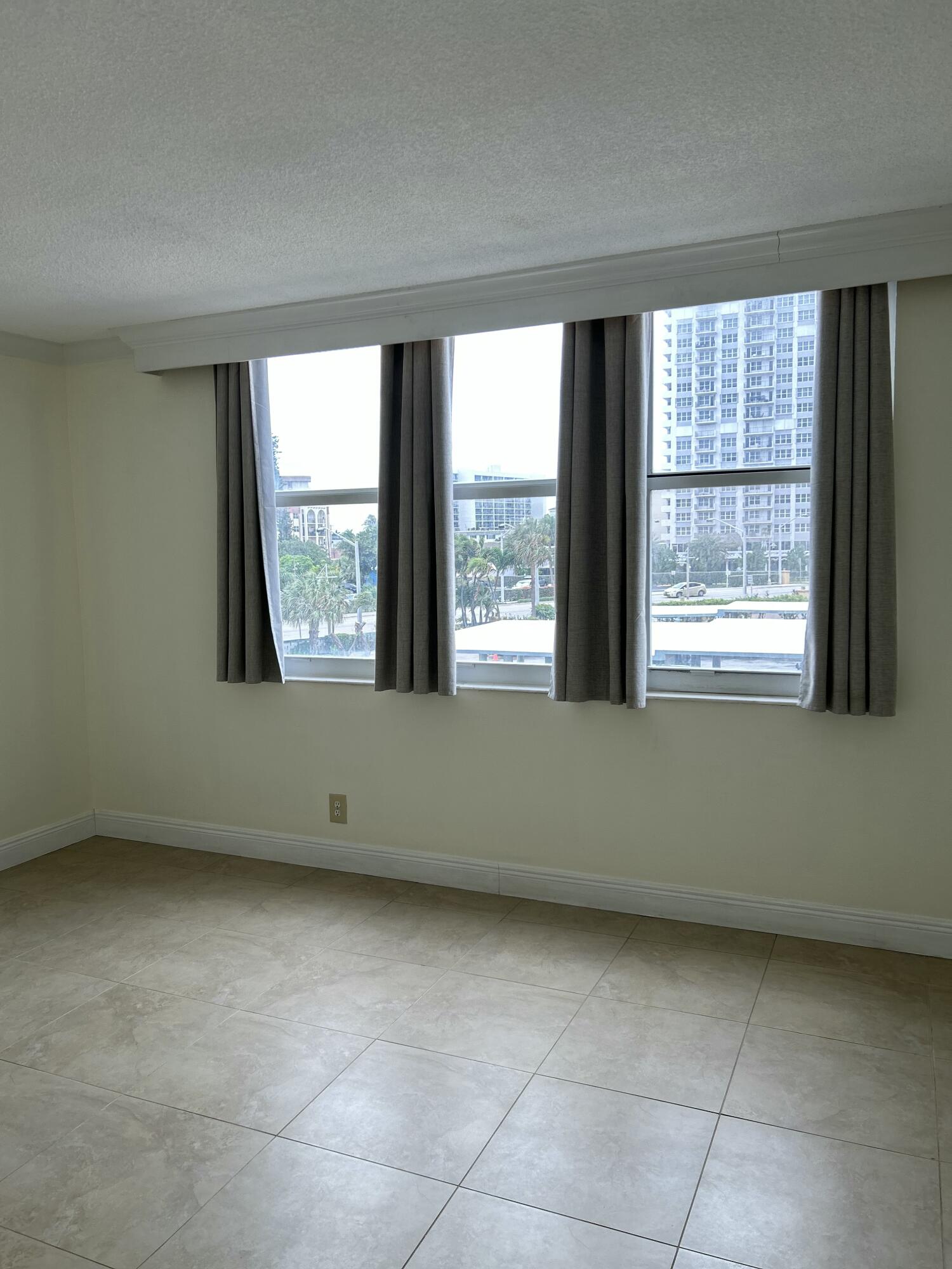 305 N Pompano Beach Boulevard 205