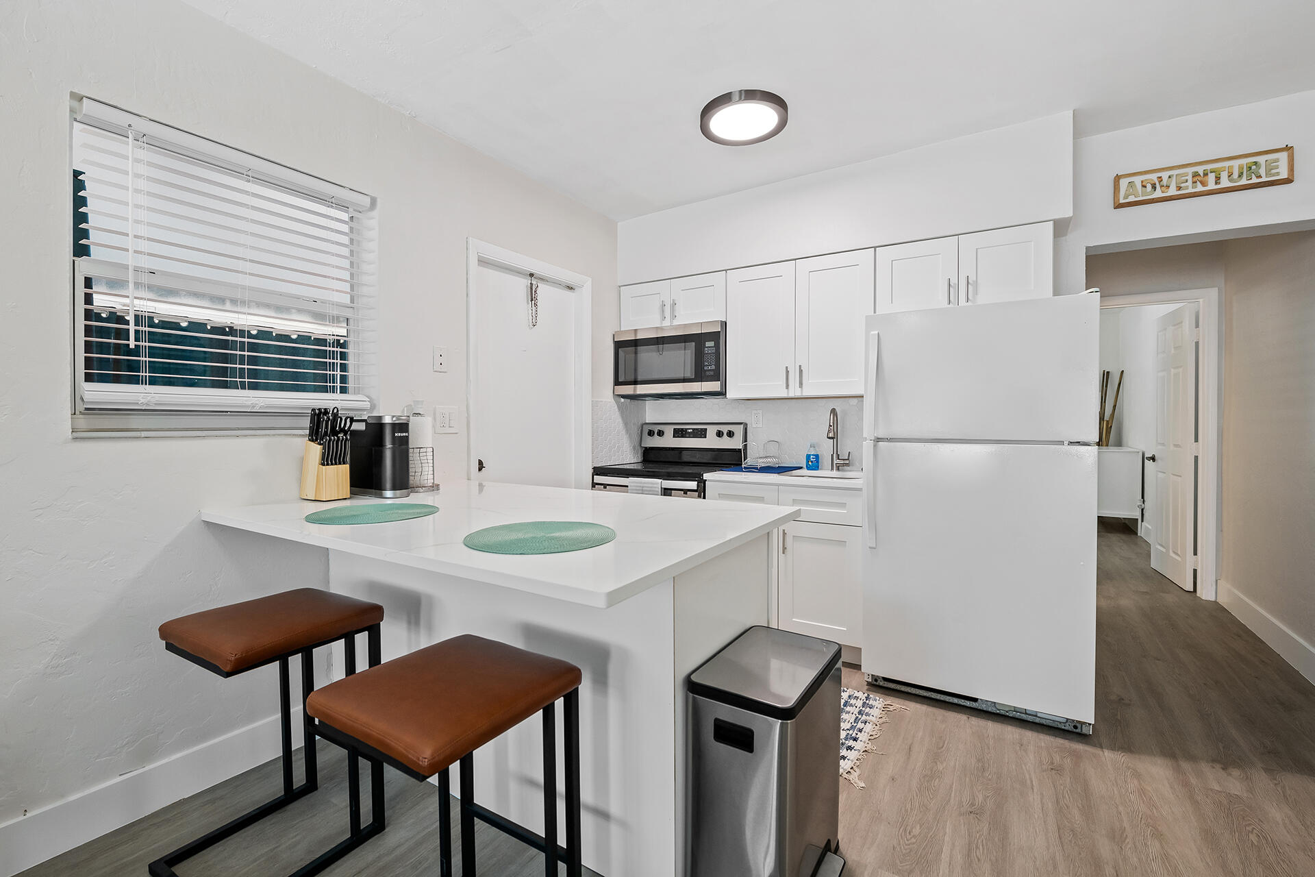 HOLLYWOOD PINES ESTATES - Residential Lease