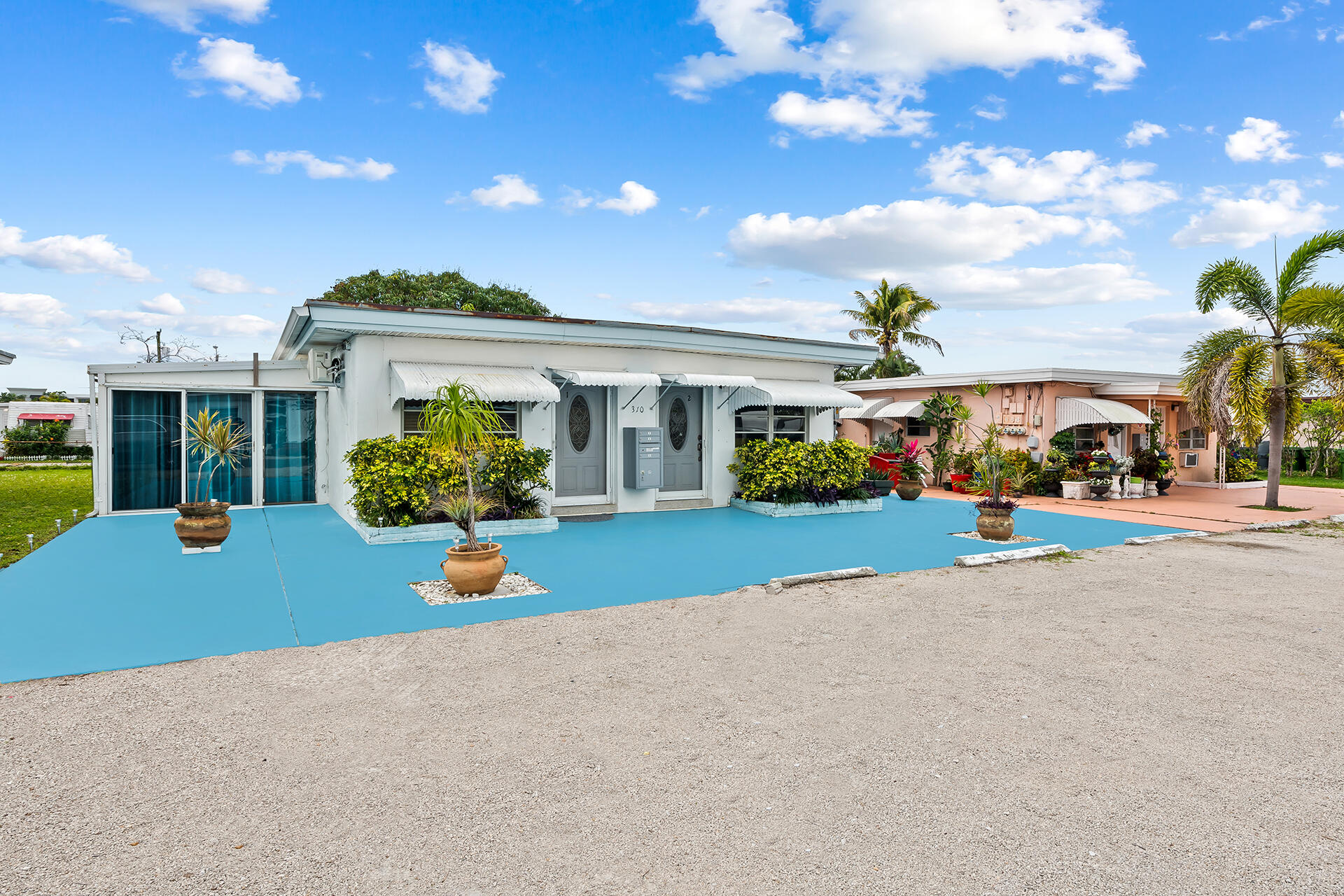 HOLLYWOOD PINES ESTATES - Residential Lease