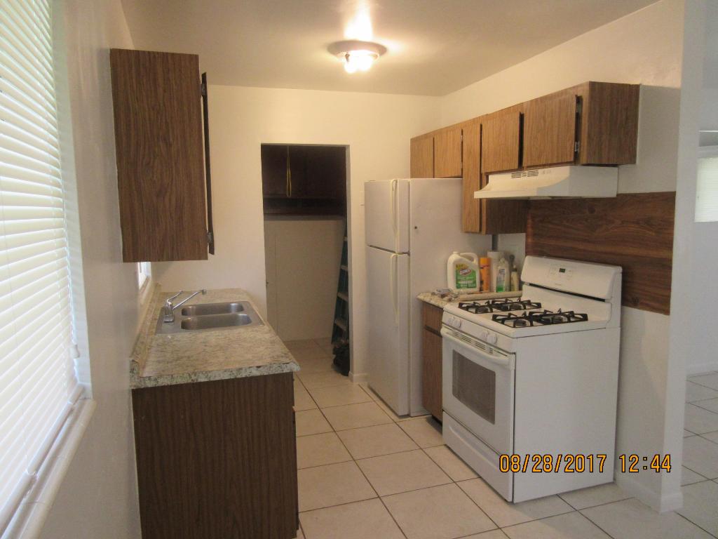 MONROE HEIGHTS - Residential Lease