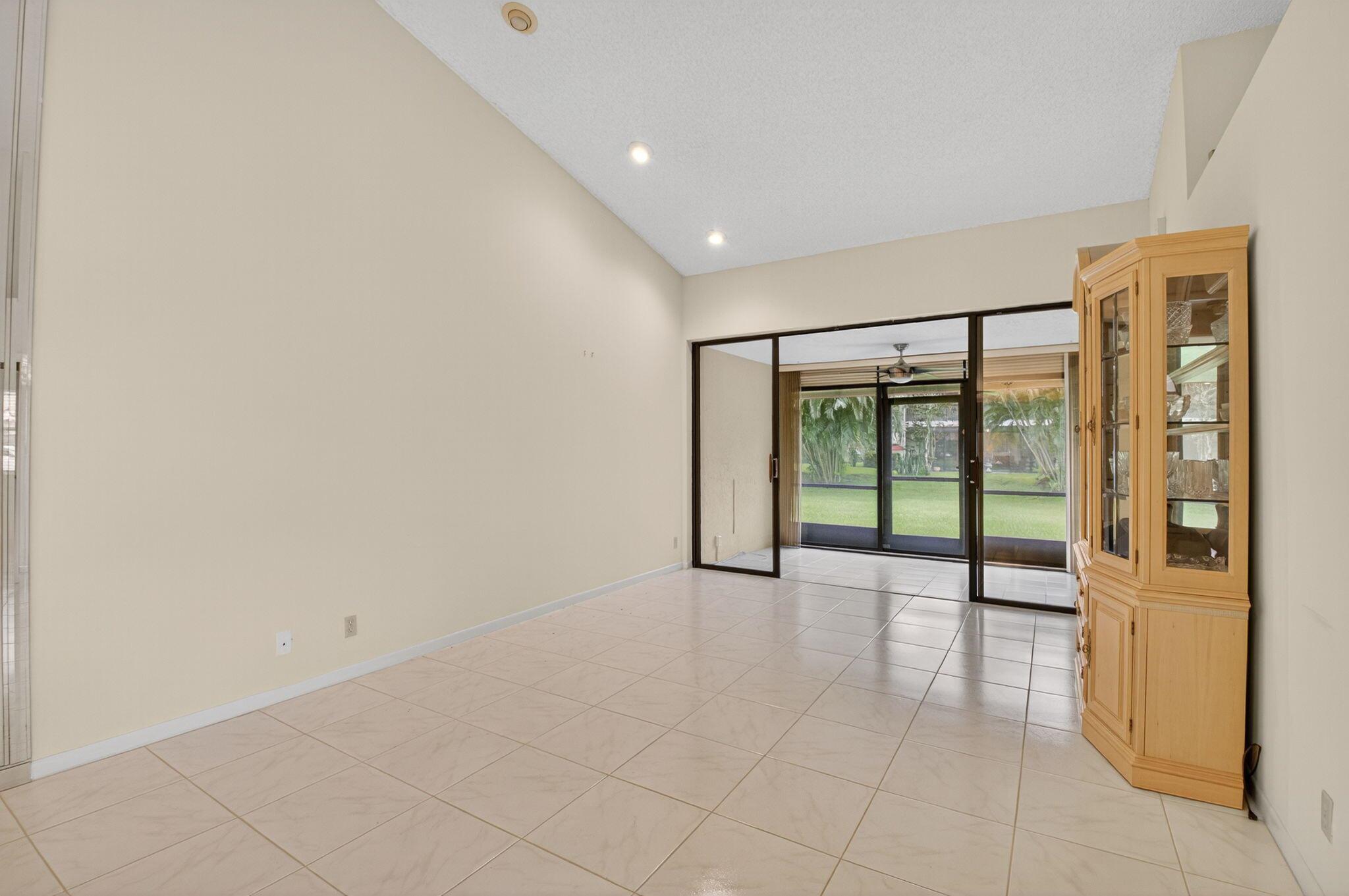 LEXINGTON CLUB - Residential