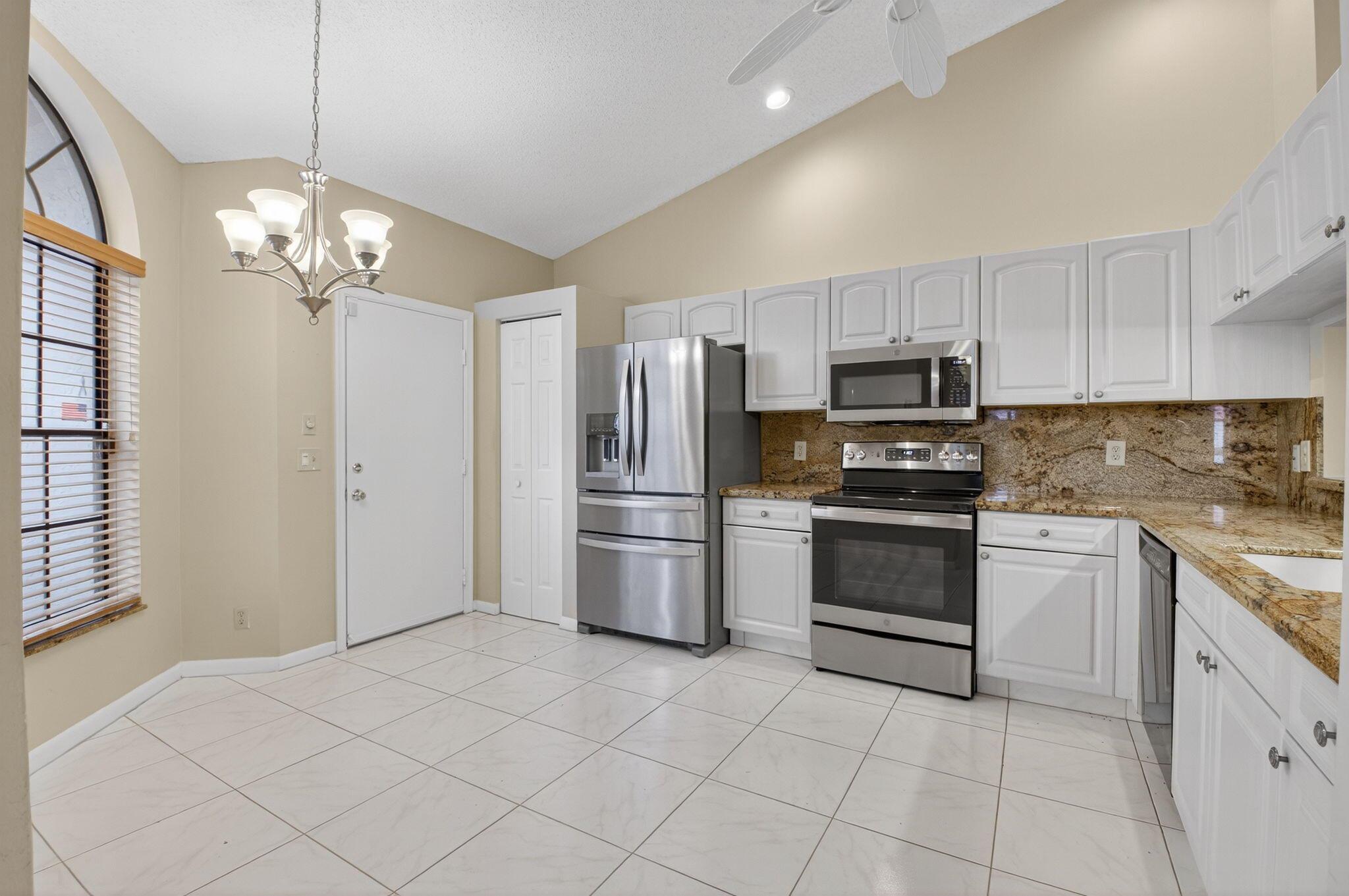 LEXINGTON CLUB - Residential