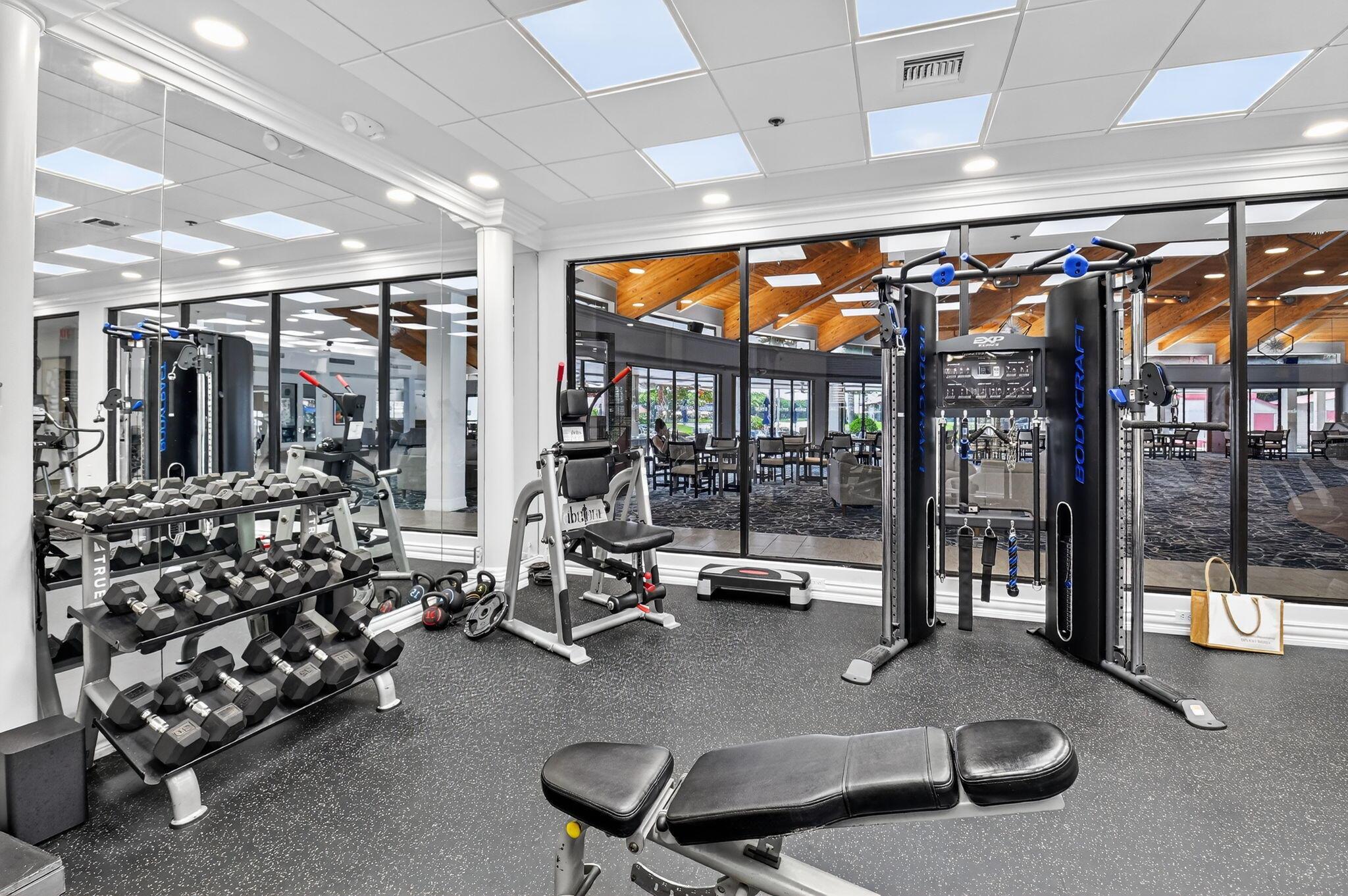 LEXINGTON CLUB - Residential