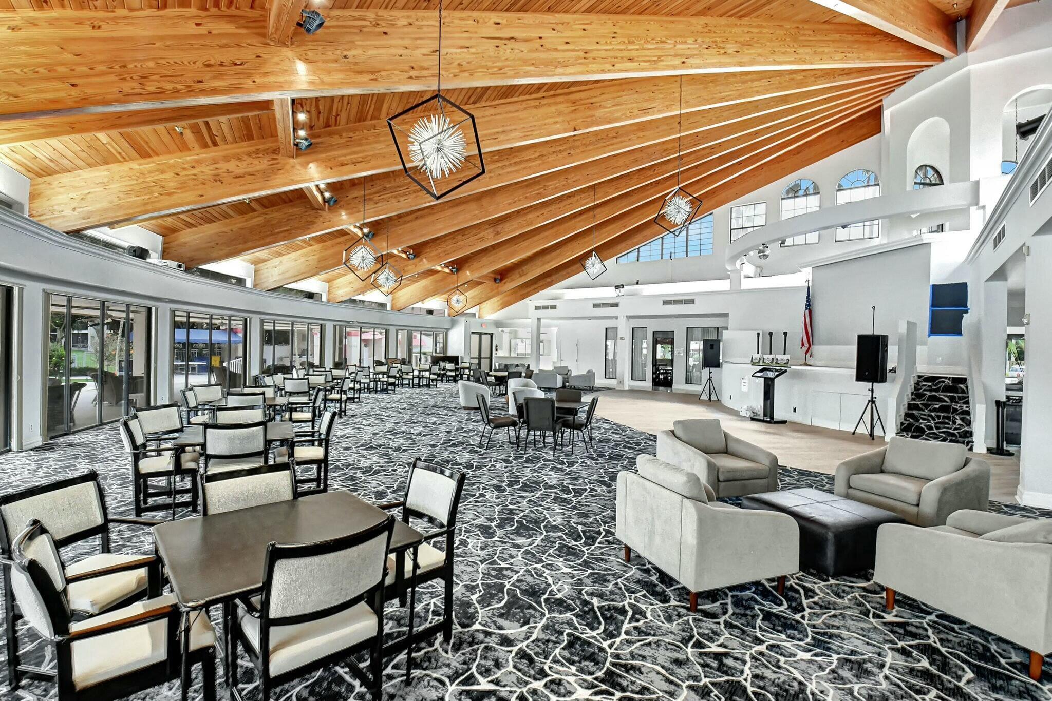 LEXINGTON CLUB - Residential