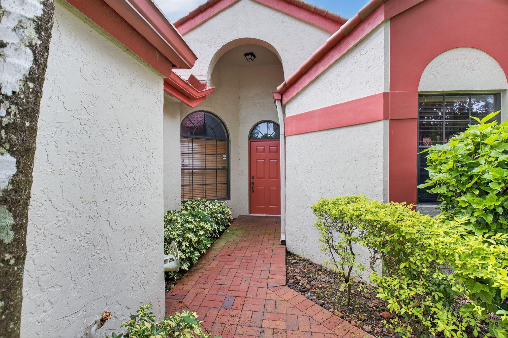 7906 Lexington Club Boulevard B