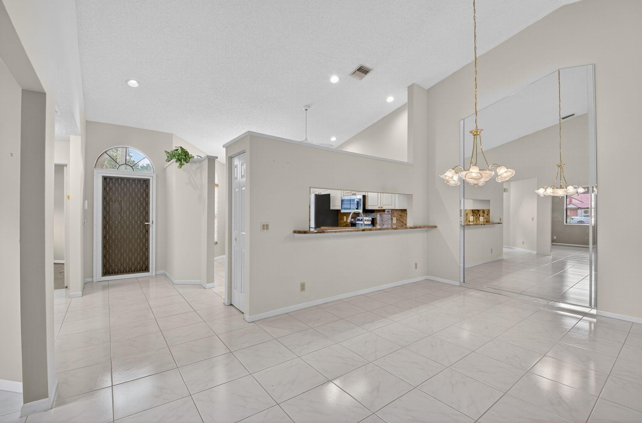 7906 Lexington Club Boulevard B