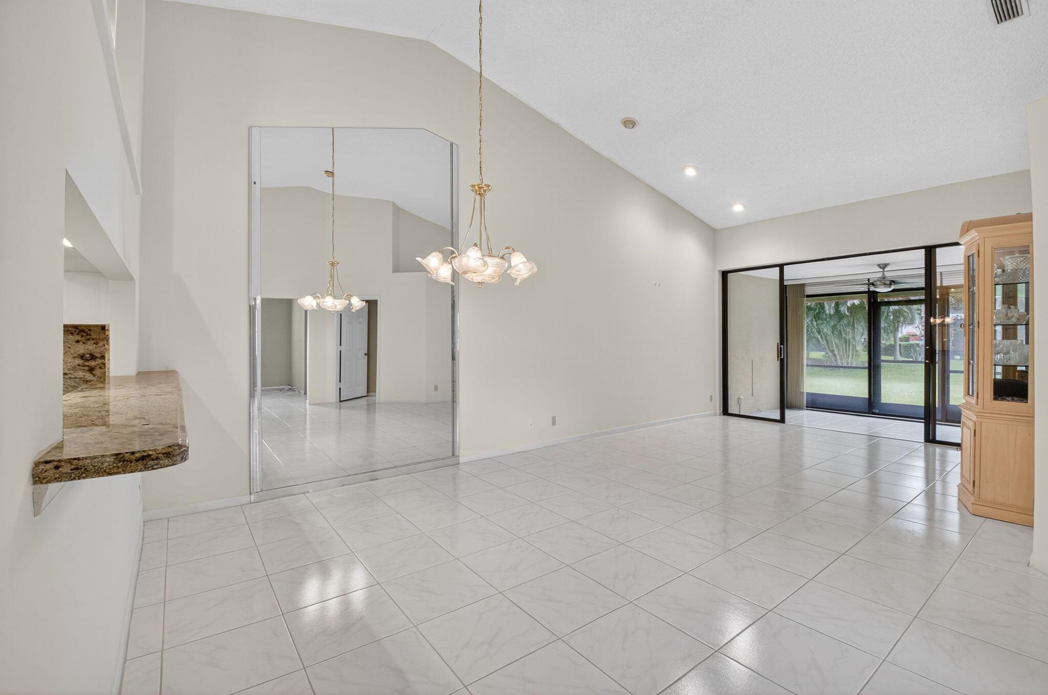 LEXINGTON CLUB - Residential