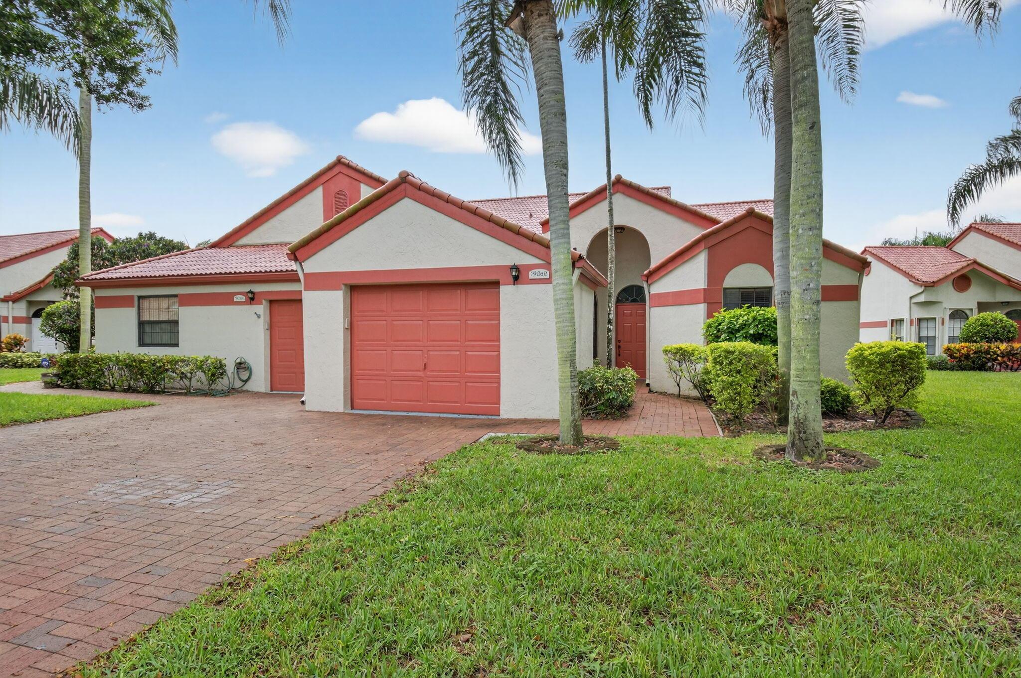 7906 Lexington Club Boulevard B