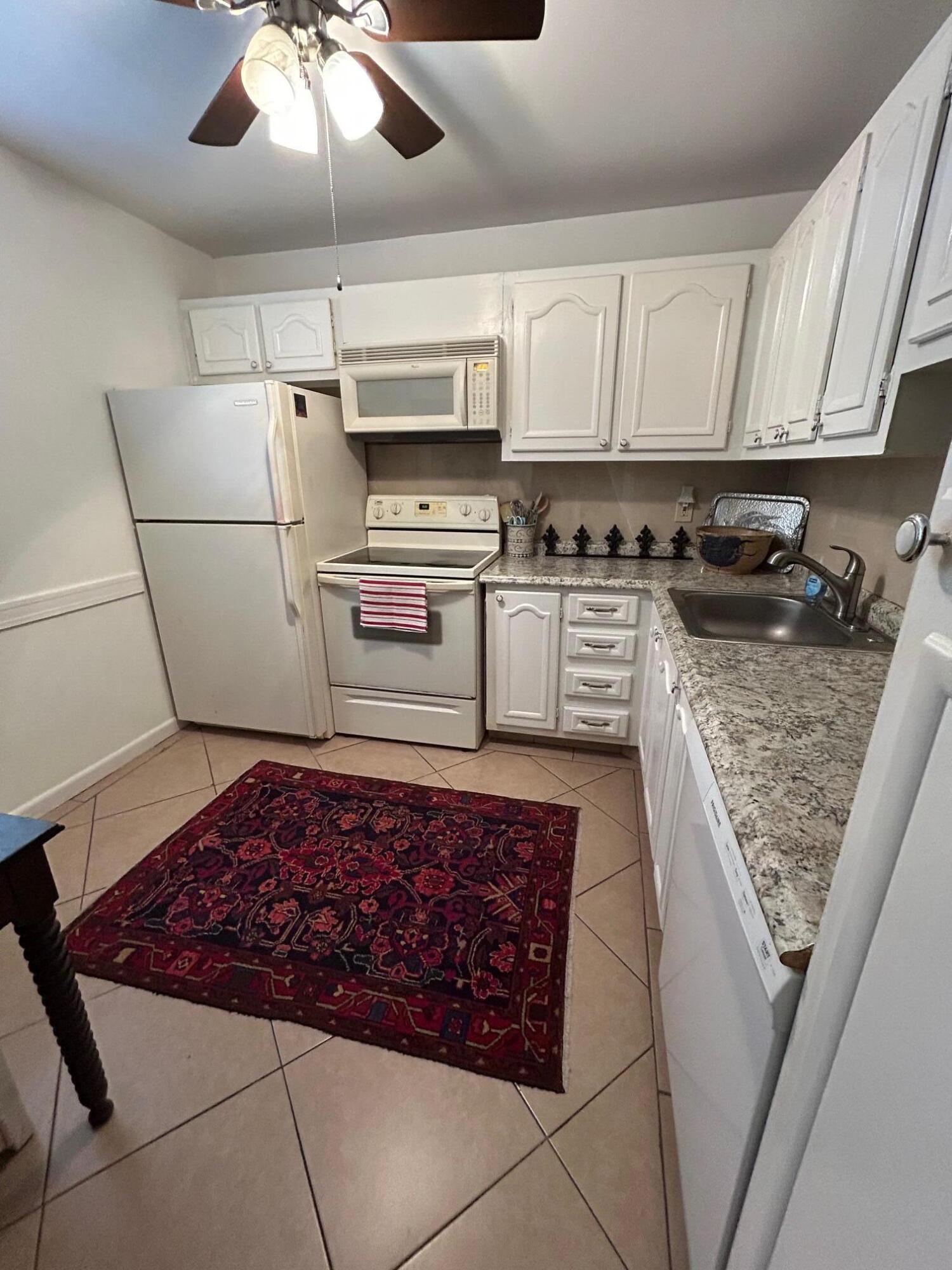 2515 NE 2nd Court 202