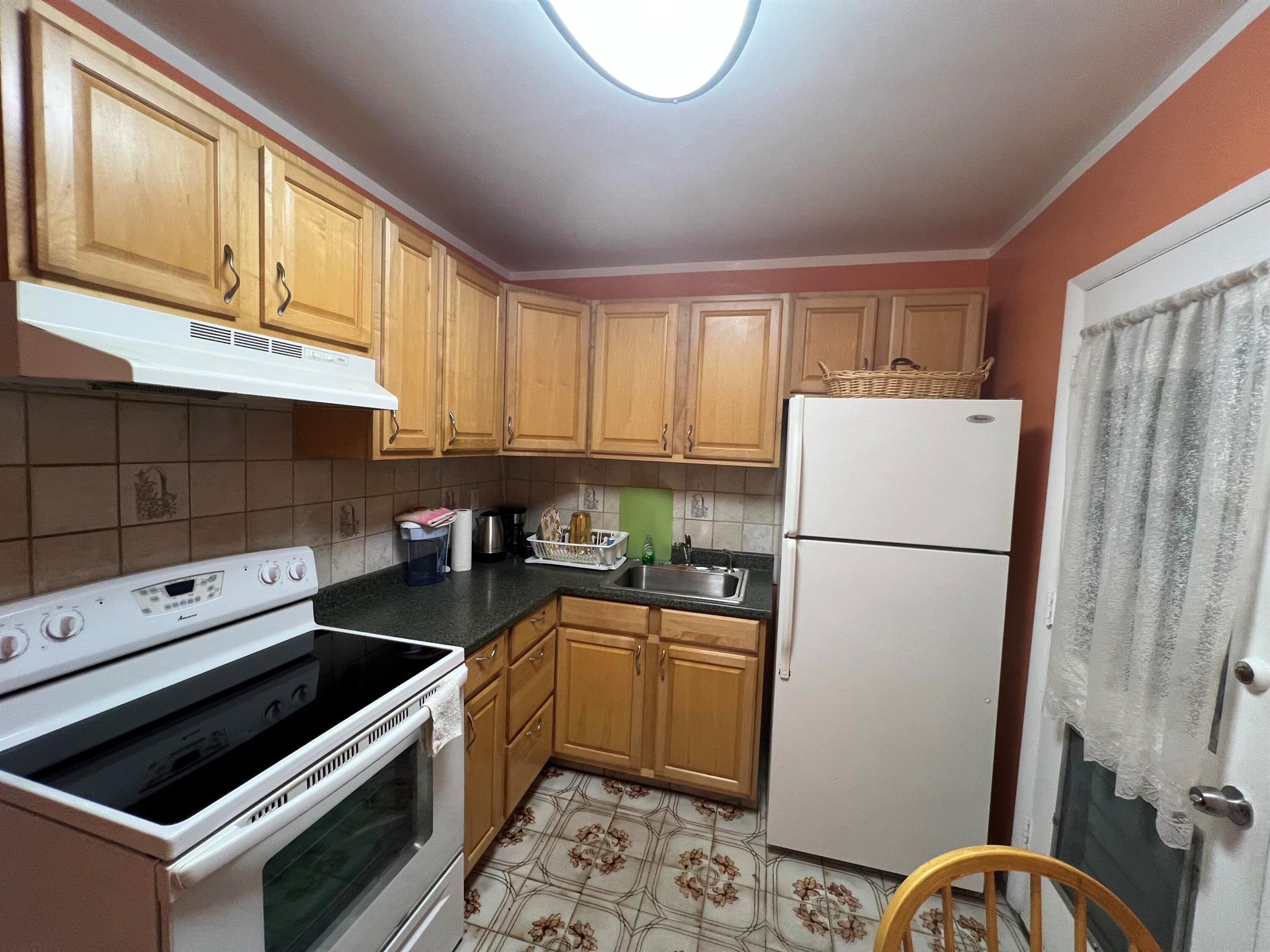 MAR-LEN GARDENS NO 12 COR - Residential