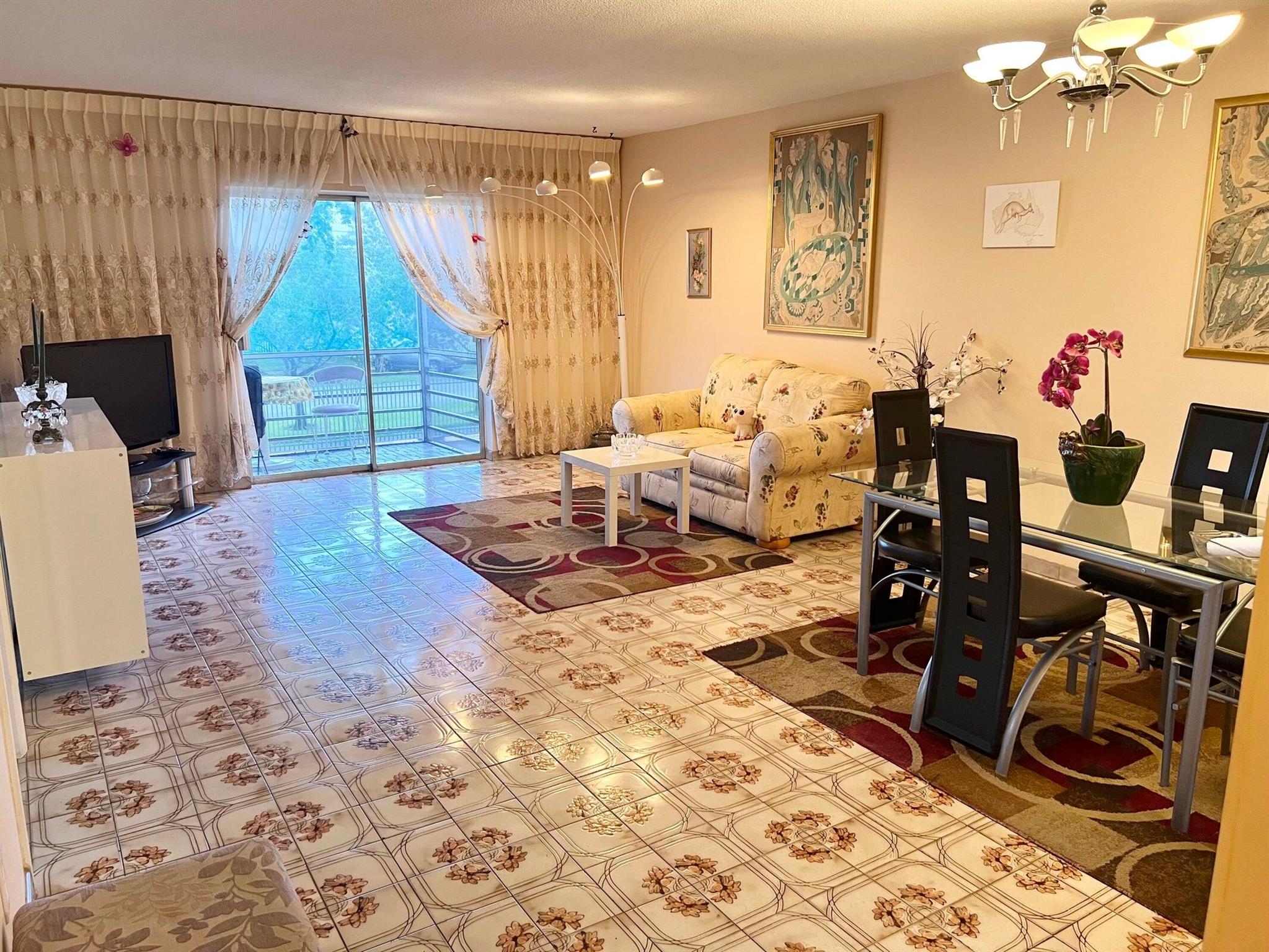SPACIOUS DELUXE MODEL 1 BEDROOM/1BATH WITH A CENTRAL AC AT GATED COMMUNITY MAR-LEN GARDENS W/ELECTRONIC ACCESS COOP FOR 55+, CASH ONLY. ALSO AVAILABLE FOR 4 MONTH RENT. ENJOY 2 HEATED SWIMMING POOLS, SAUNAS, SHUFFLE BOARD, GYM, CLUB HOUSE, LIBRARY, BEACH 10 MIN AWAY, CLOSE TO THE SHOPPING CENTRE AND RESTAURANTS, WALKING TRIAL, THE GREYNOLDS GOLF COURSE.